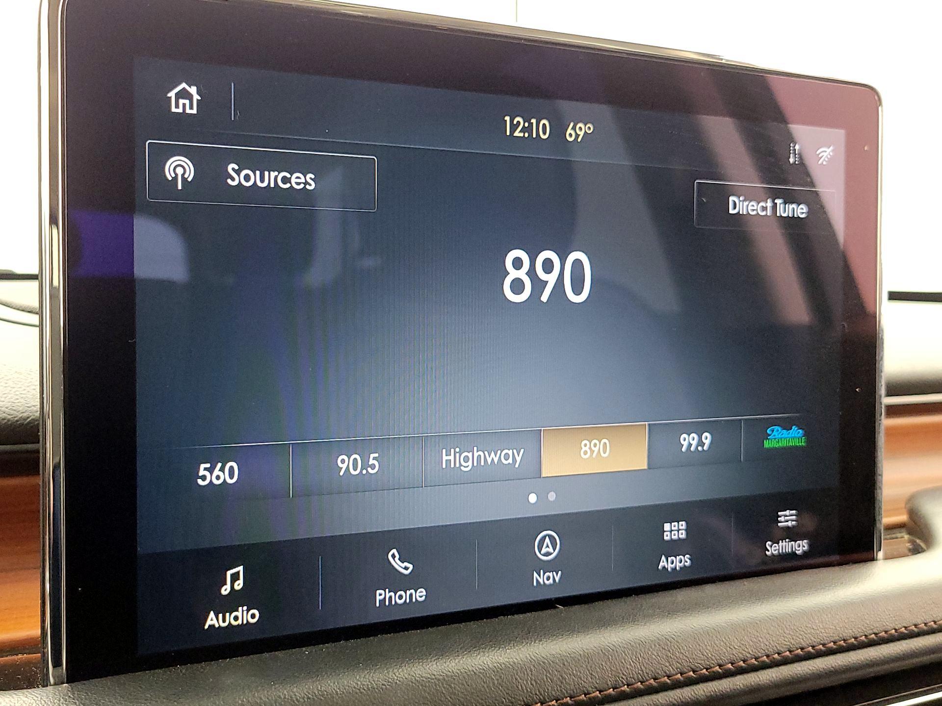 Thumbnail: 2020 Lincoln Aviator - 16