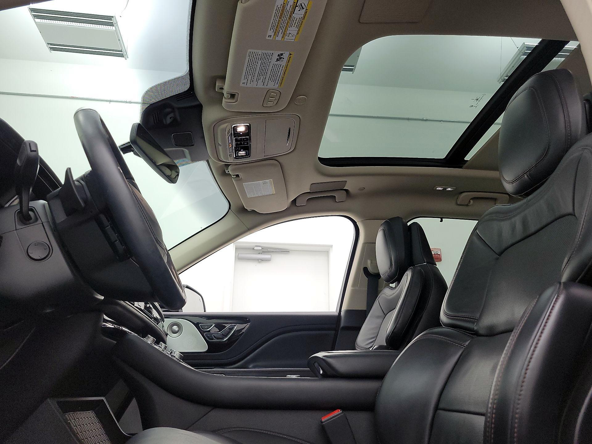 Thumbnail: 2020 Lincoln Aviator - 20