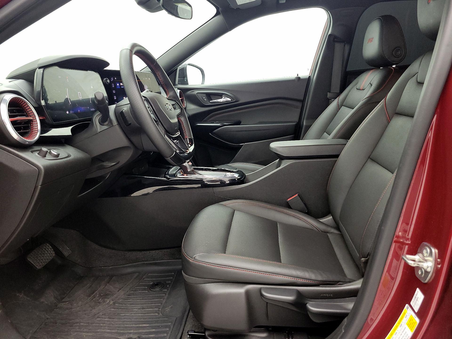 Thumbnail: 2025 Chevrolet Trax - 11