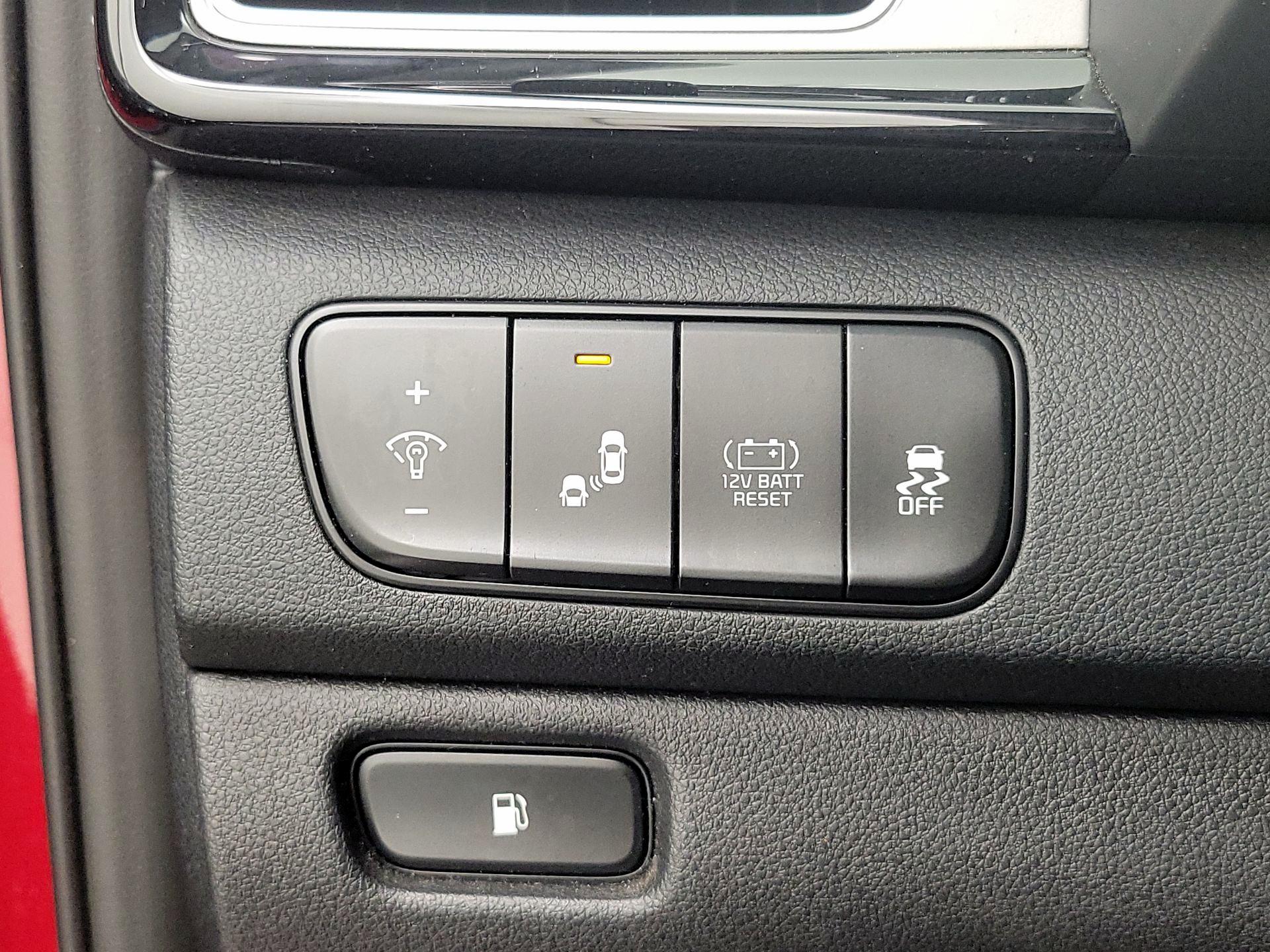 Thumbnail: 2018 Kia Niro - 13