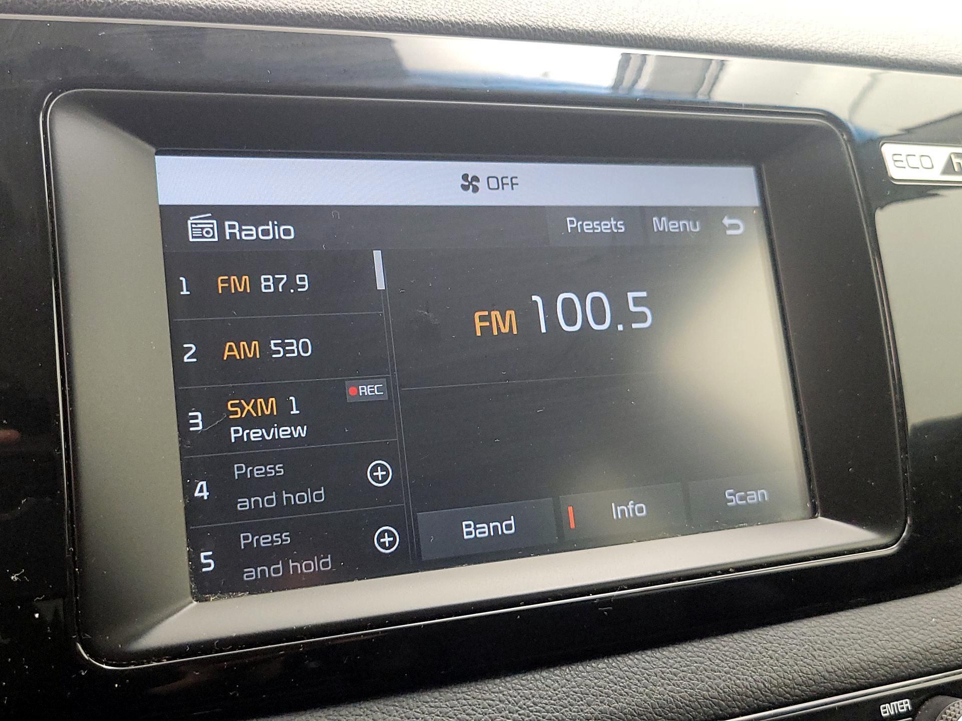 Thumbnail: 2018 Kia Niro - 15