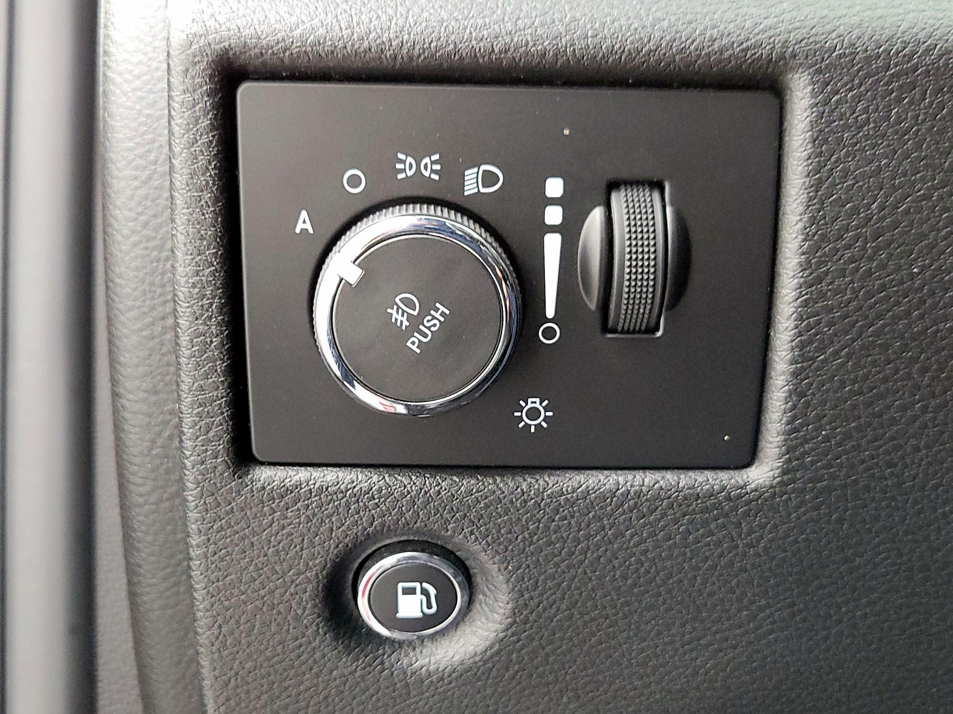 Thumbnail: 2019 Jeep Grand Cherokee - 13