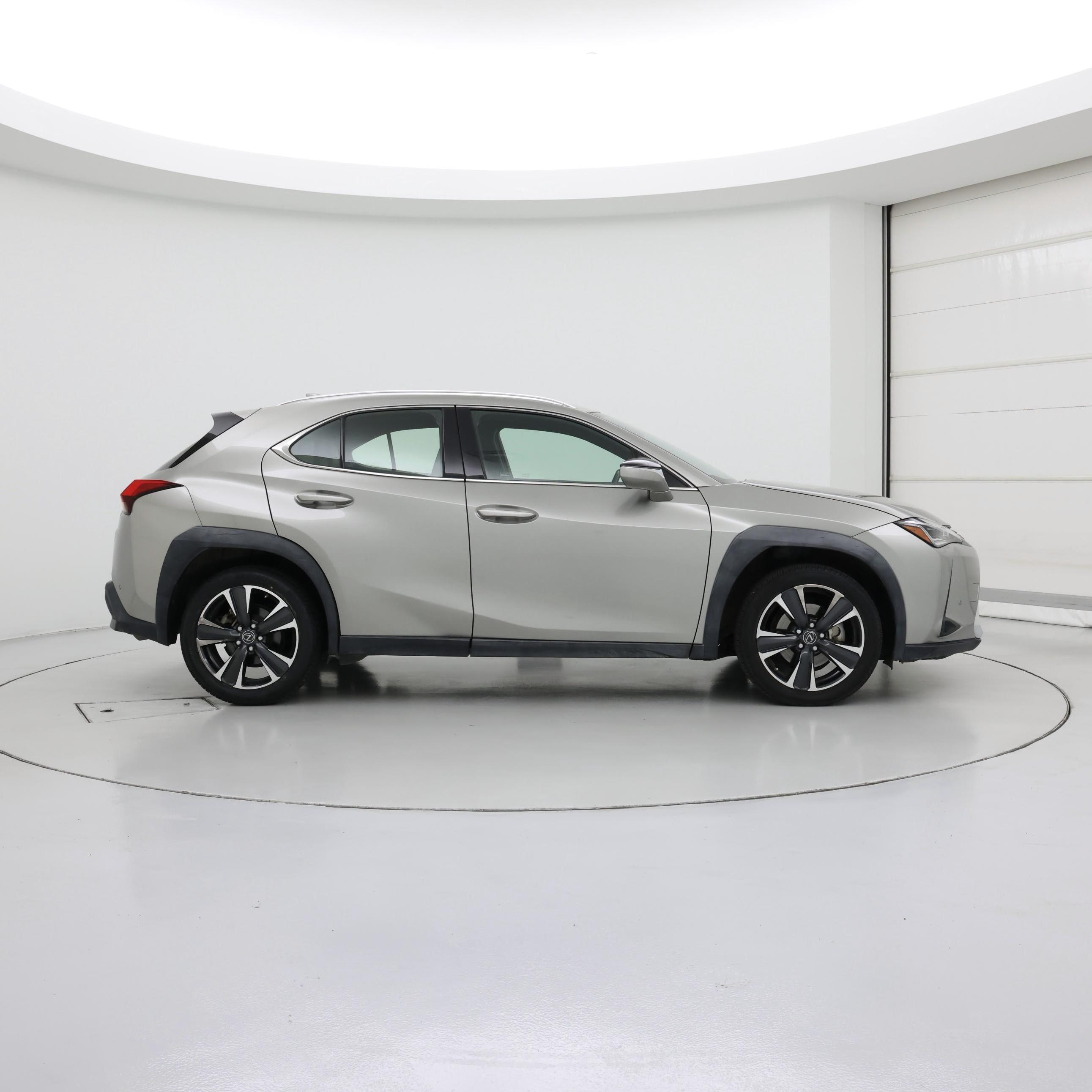 Thumbnail: 2021 Lexus UX - 7