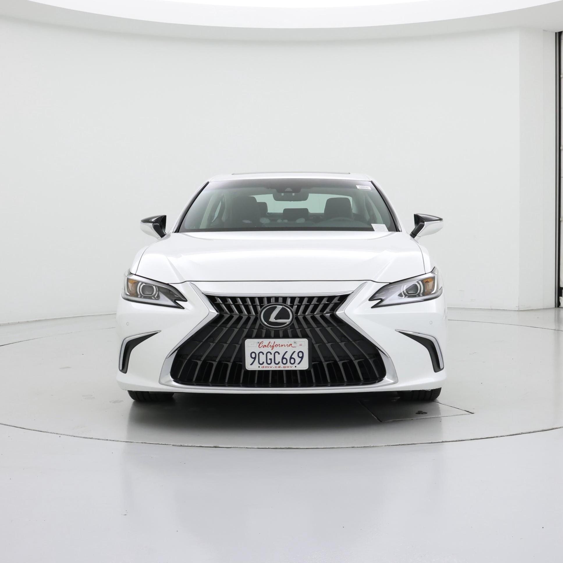 Thumbnail: 2022 Lexus ES - 5