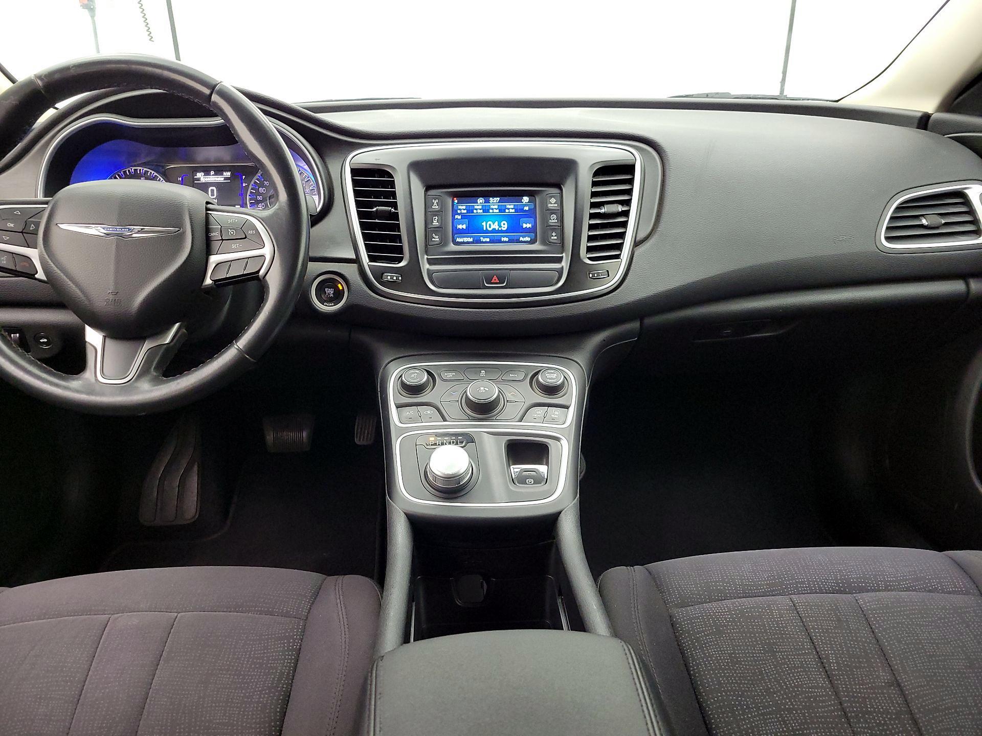 Thumbnail: 2015 Chrysler 200 - 9