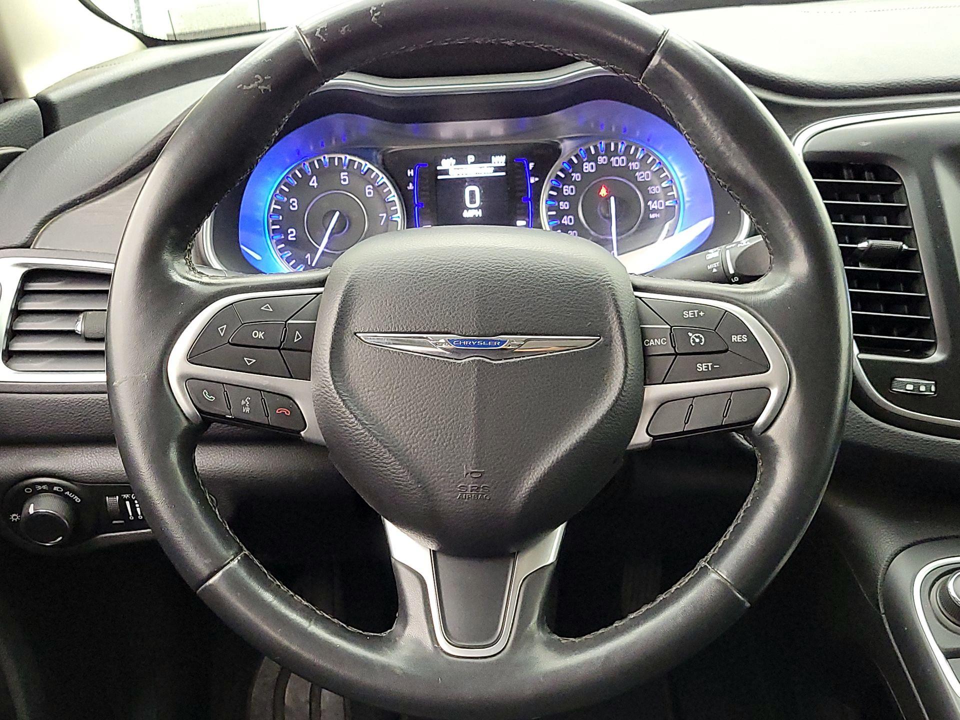 Thumbnail: 2015 Chrysler 200 - 10