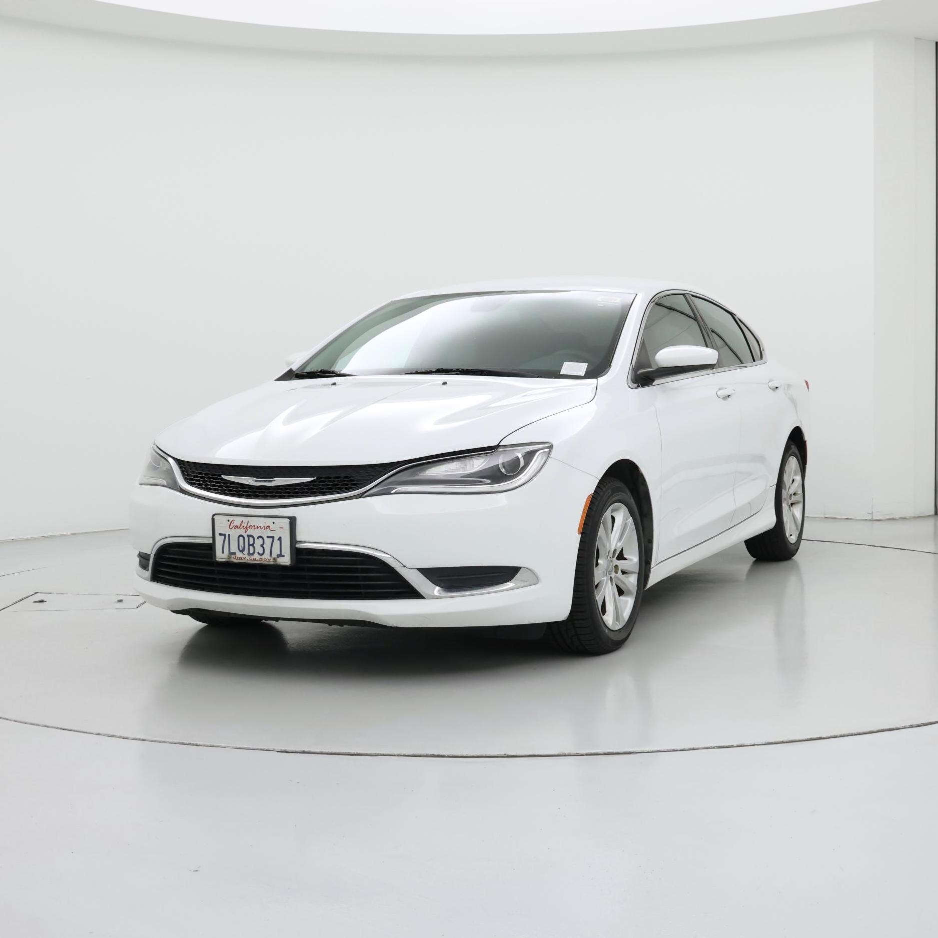 Thumbnail: 2015 Chrysler 200 - 4