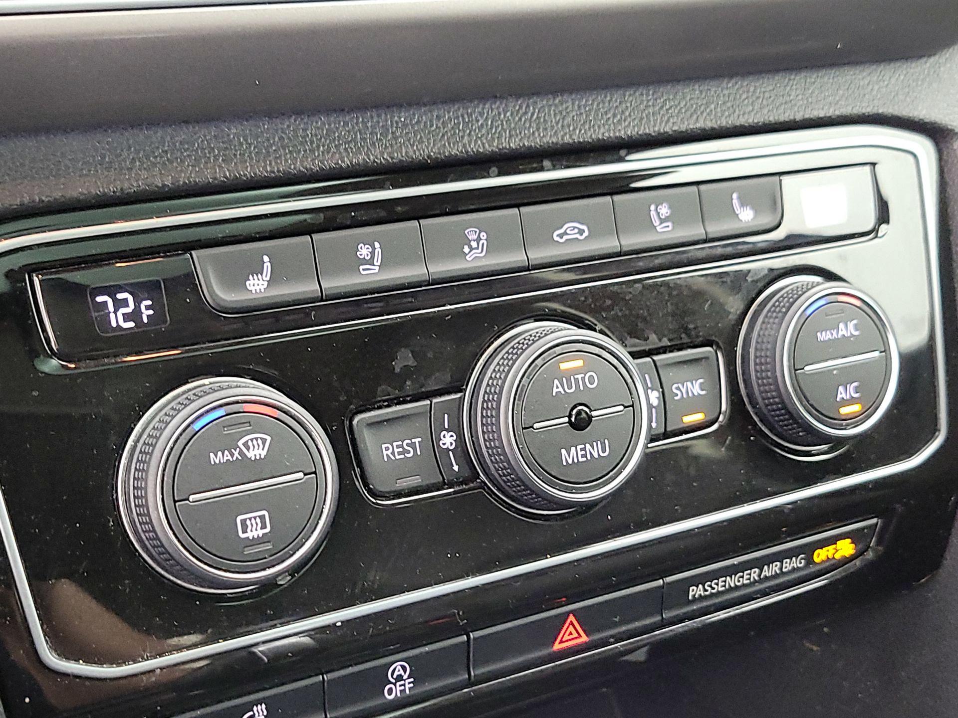 Thumbnail: 2019 Volkswagen Atlas - 17