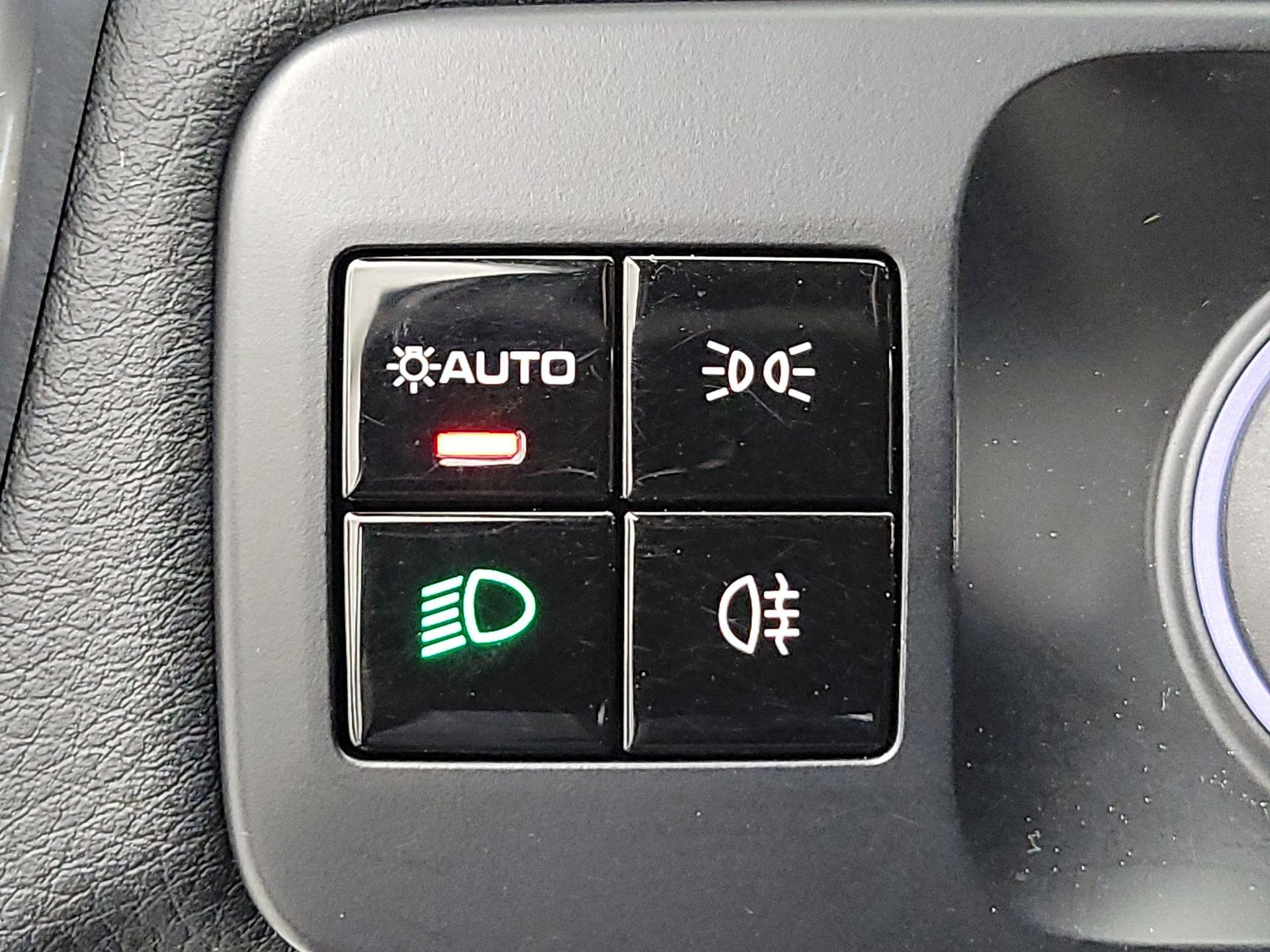 Thumbnail: 2019 Porsche Cayenne - 13