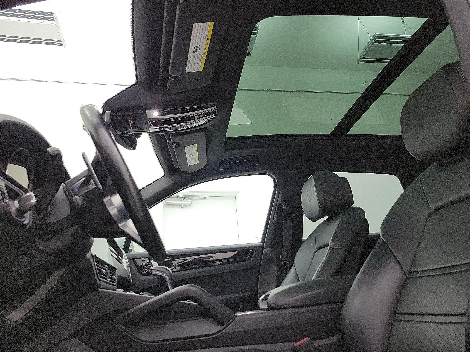 Thumbnail: 2019 Porsche Cayenne - 20