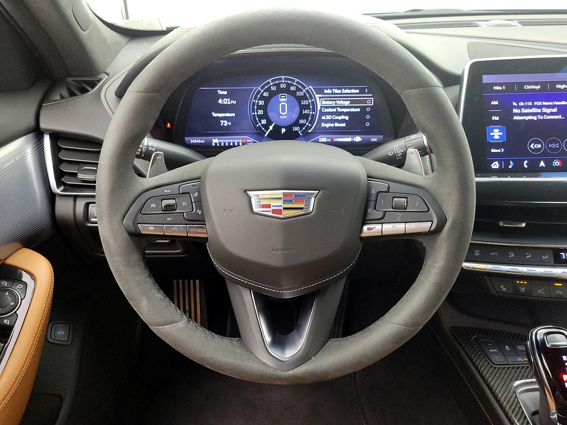Thumbnail: 2023 Cadillac CT5 - 10
