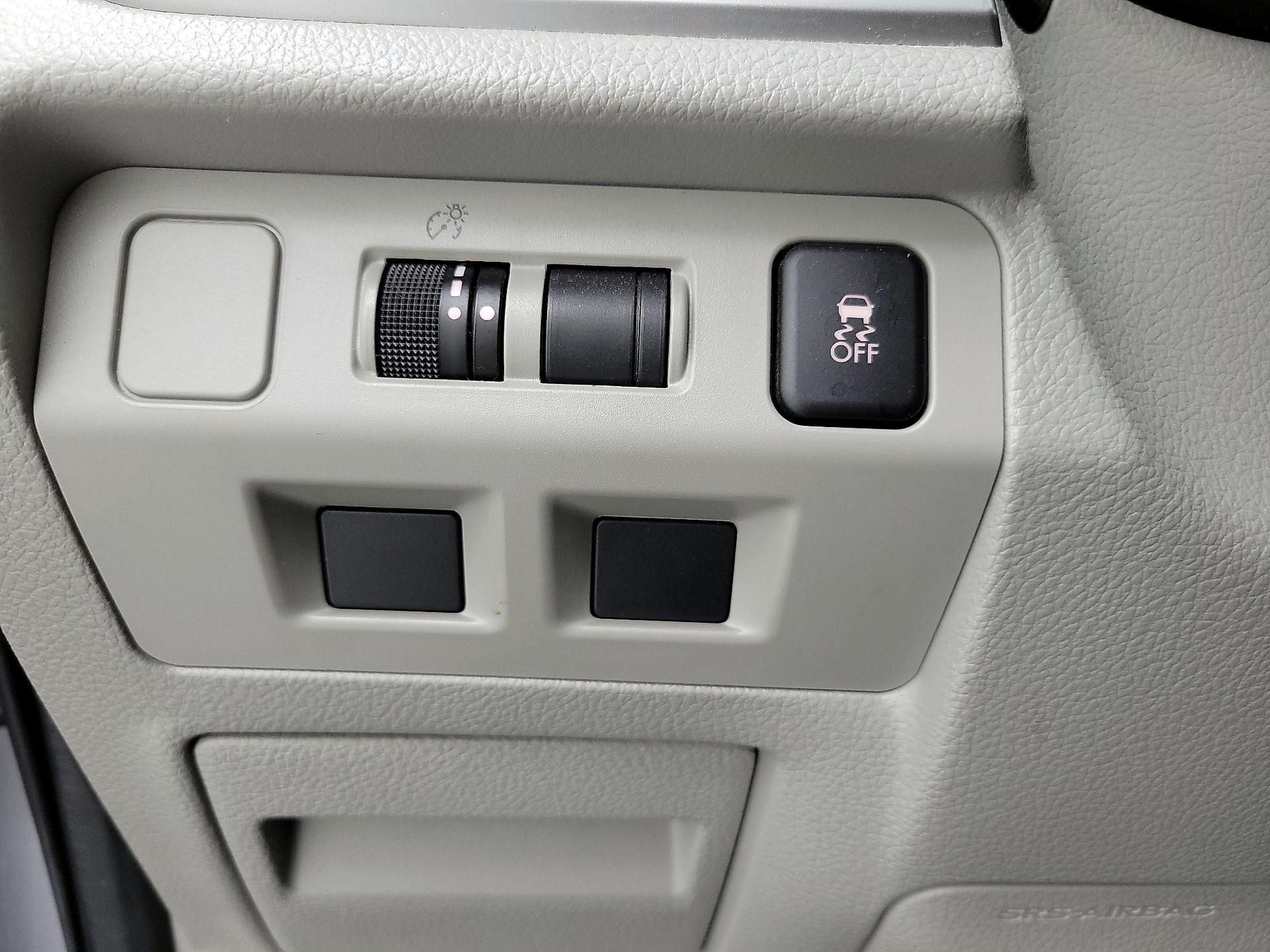 Thumbnail: 2017 Subaru Forester - 13