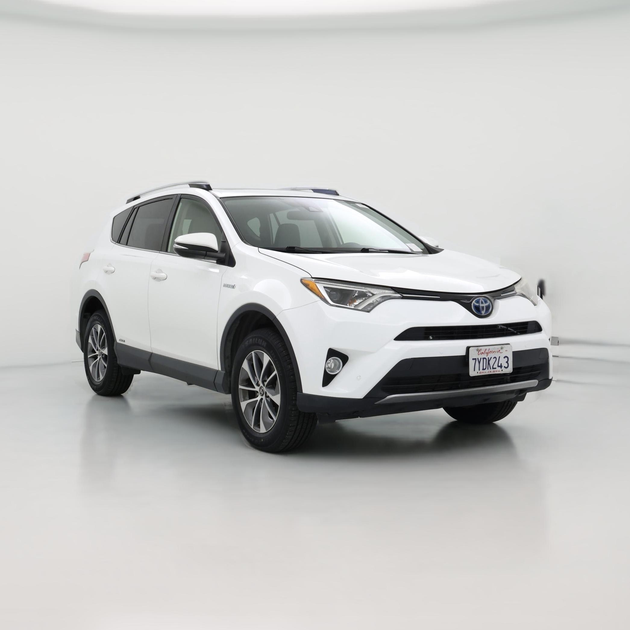 Thumbnail: 2017 Toyota RAV4 - 1