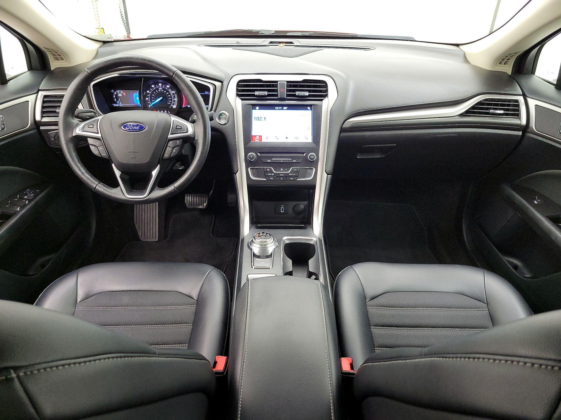 Thumbnail: 2017 Ford Fusion - 9