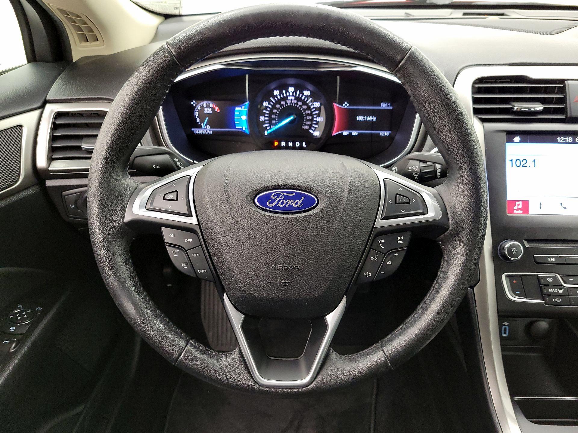 Thumbnail: 2017 Ford Fusion - 10
