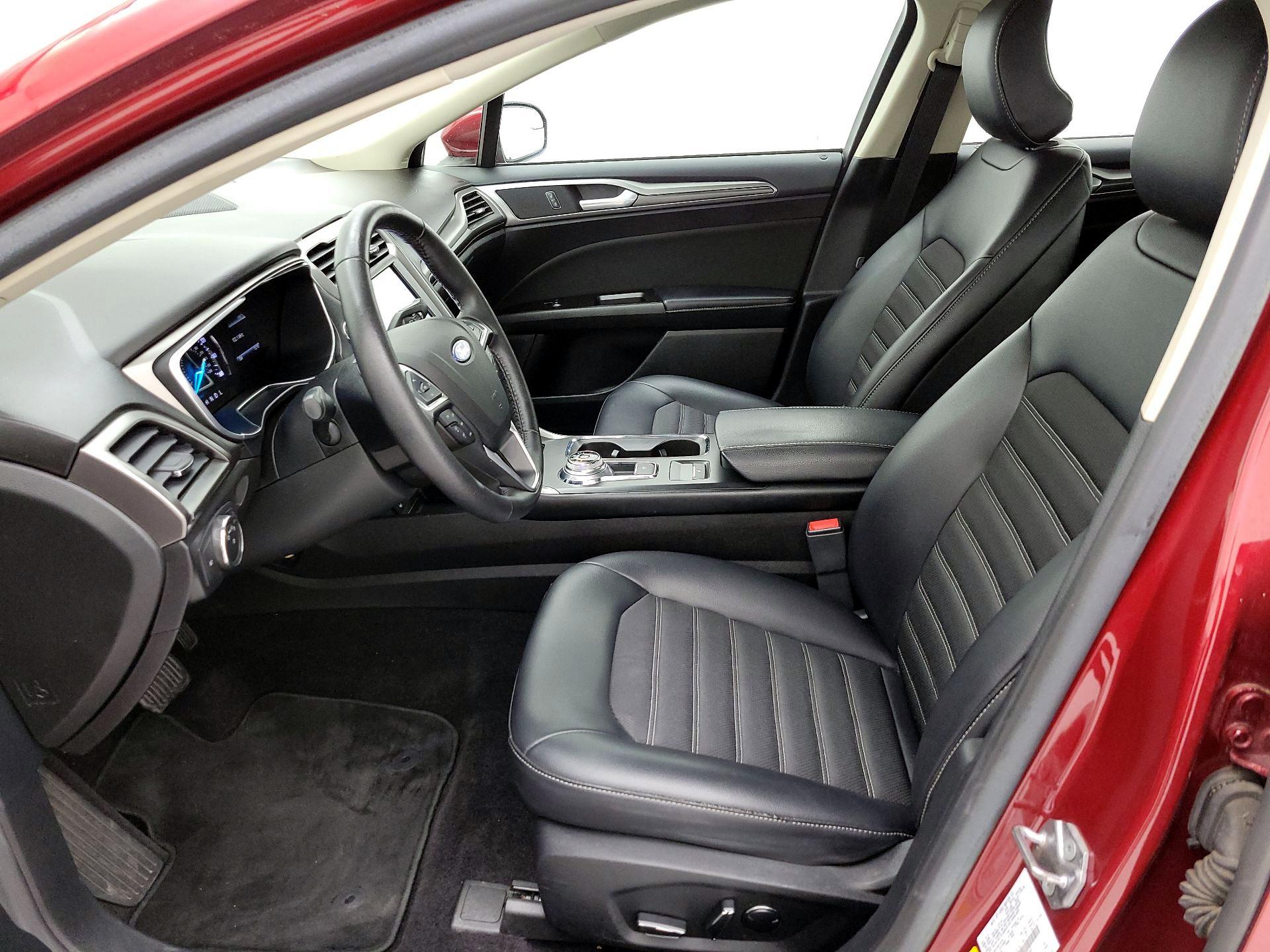 Thumbnail: 2017 Ford Fusion - 11