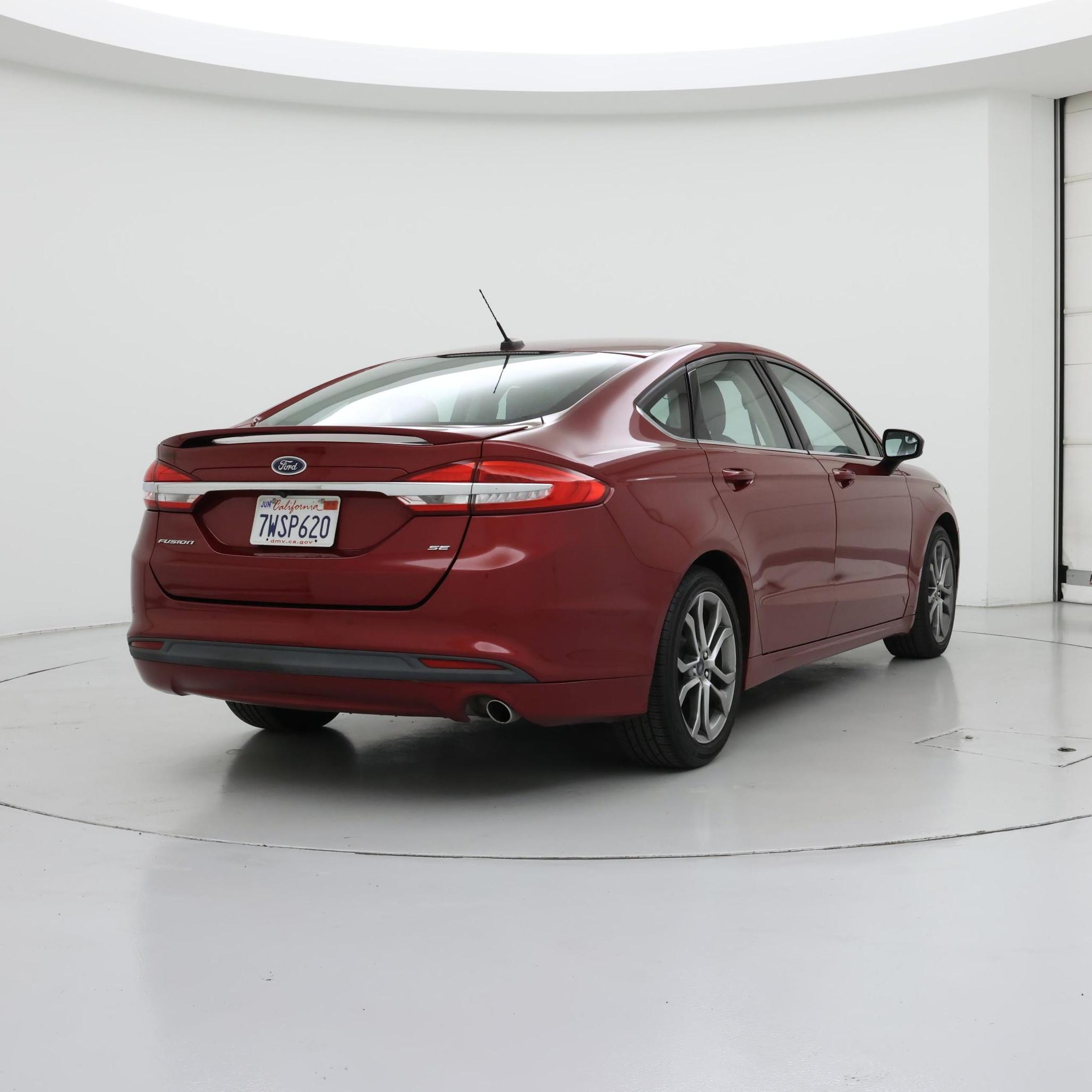 Thumbnail: 2017 Ford Fusion - 8