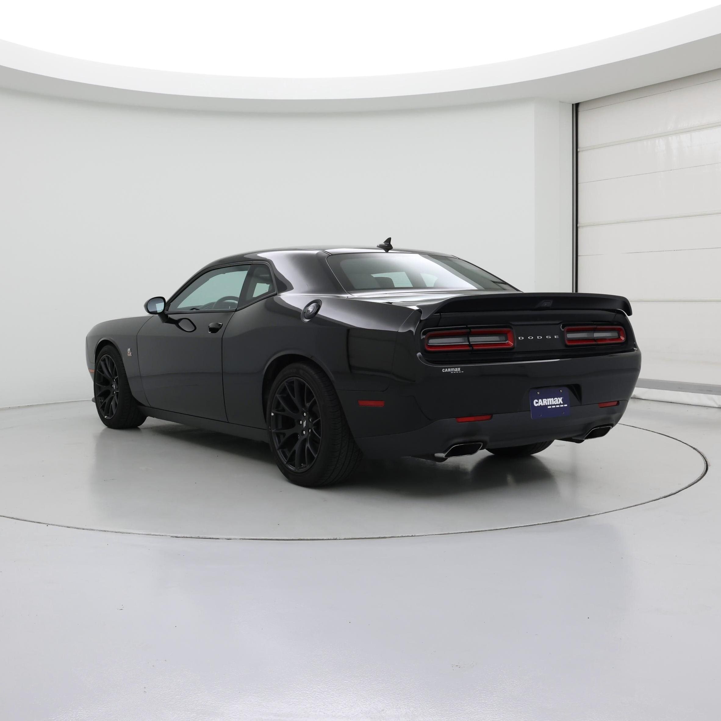 Thumbnail: 2019 Dodge Challenger - 2