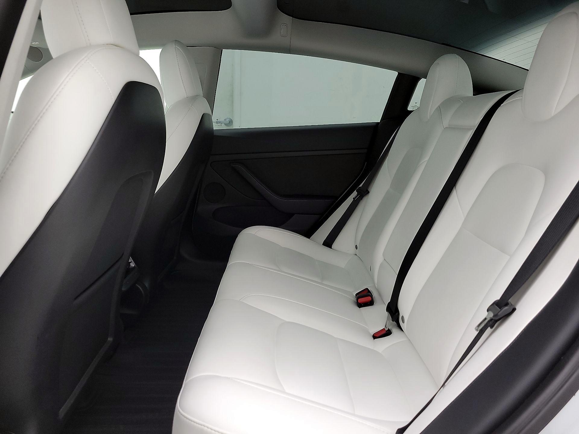 Thumbnail: 2022 Tesla Model 3 - 20