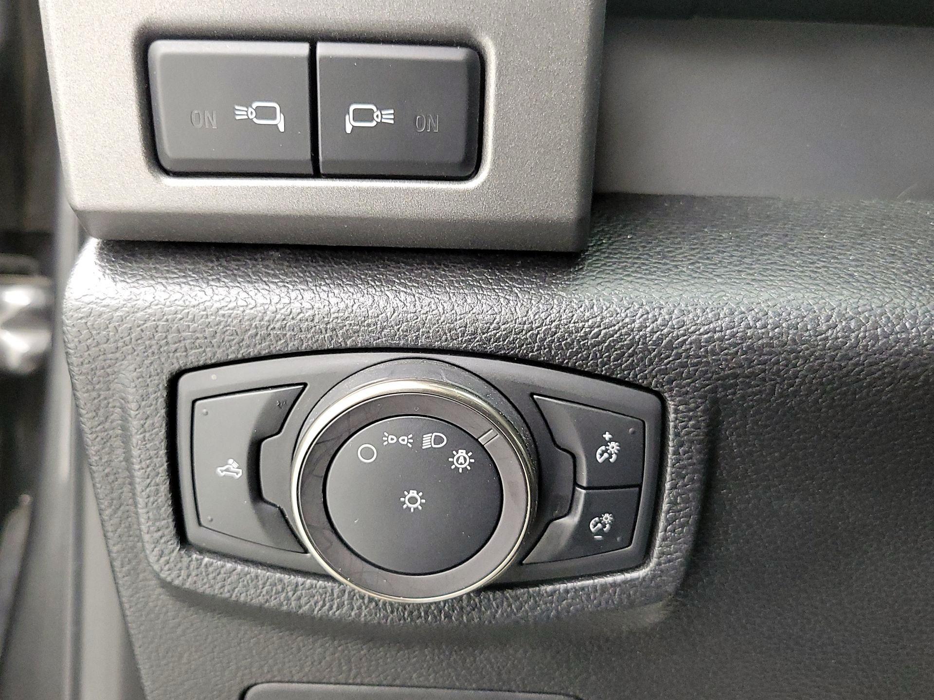 Thumbnail: 2019 Ford F-150 - 13