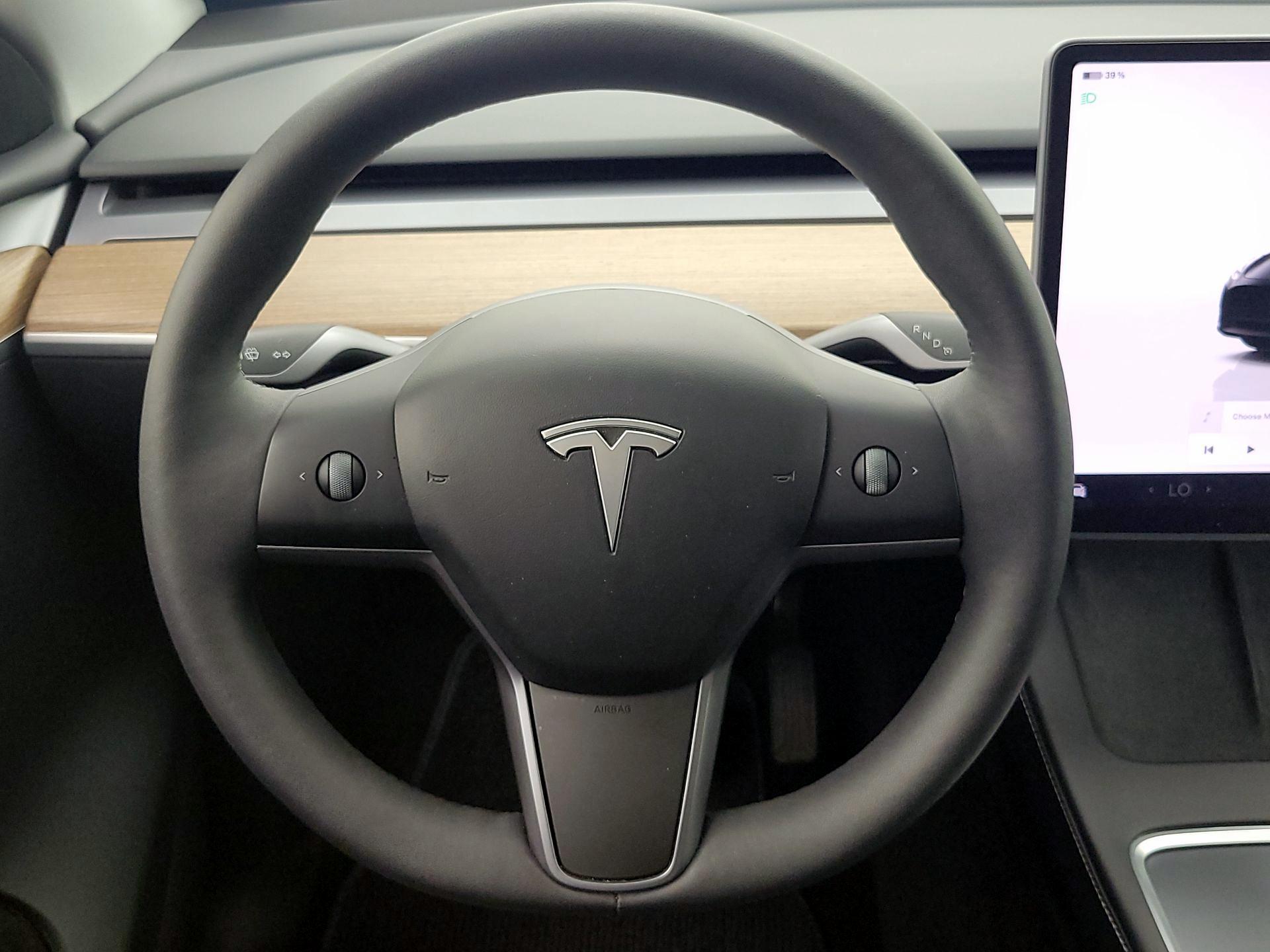 Thumbnail: 2024 Tesla Model Y - 10