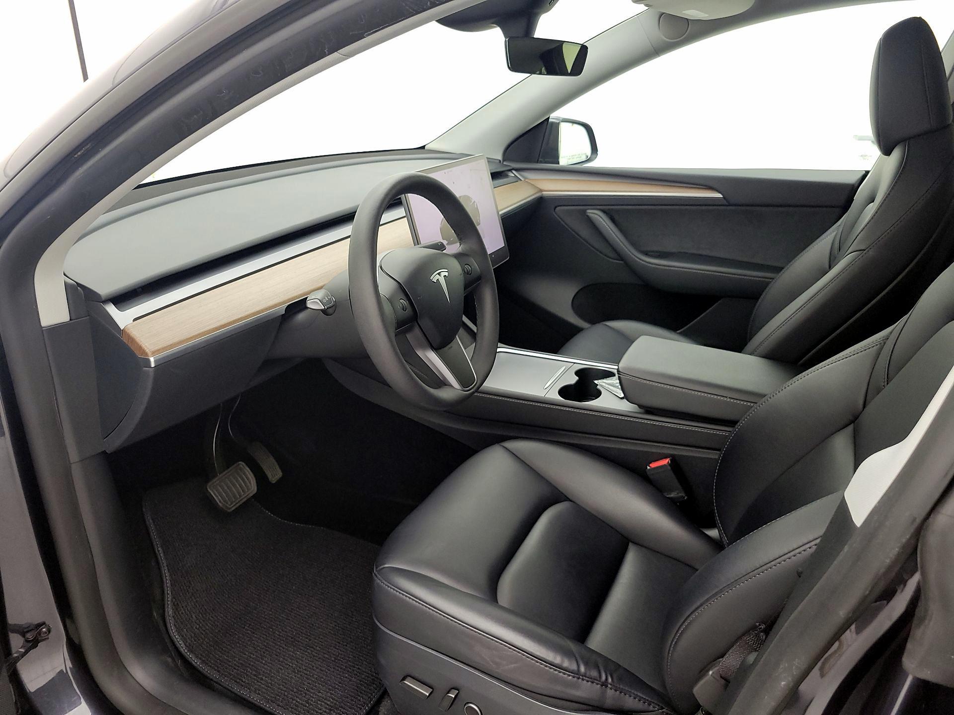 Thumbnail: 2024 Tesla Model Y - 11