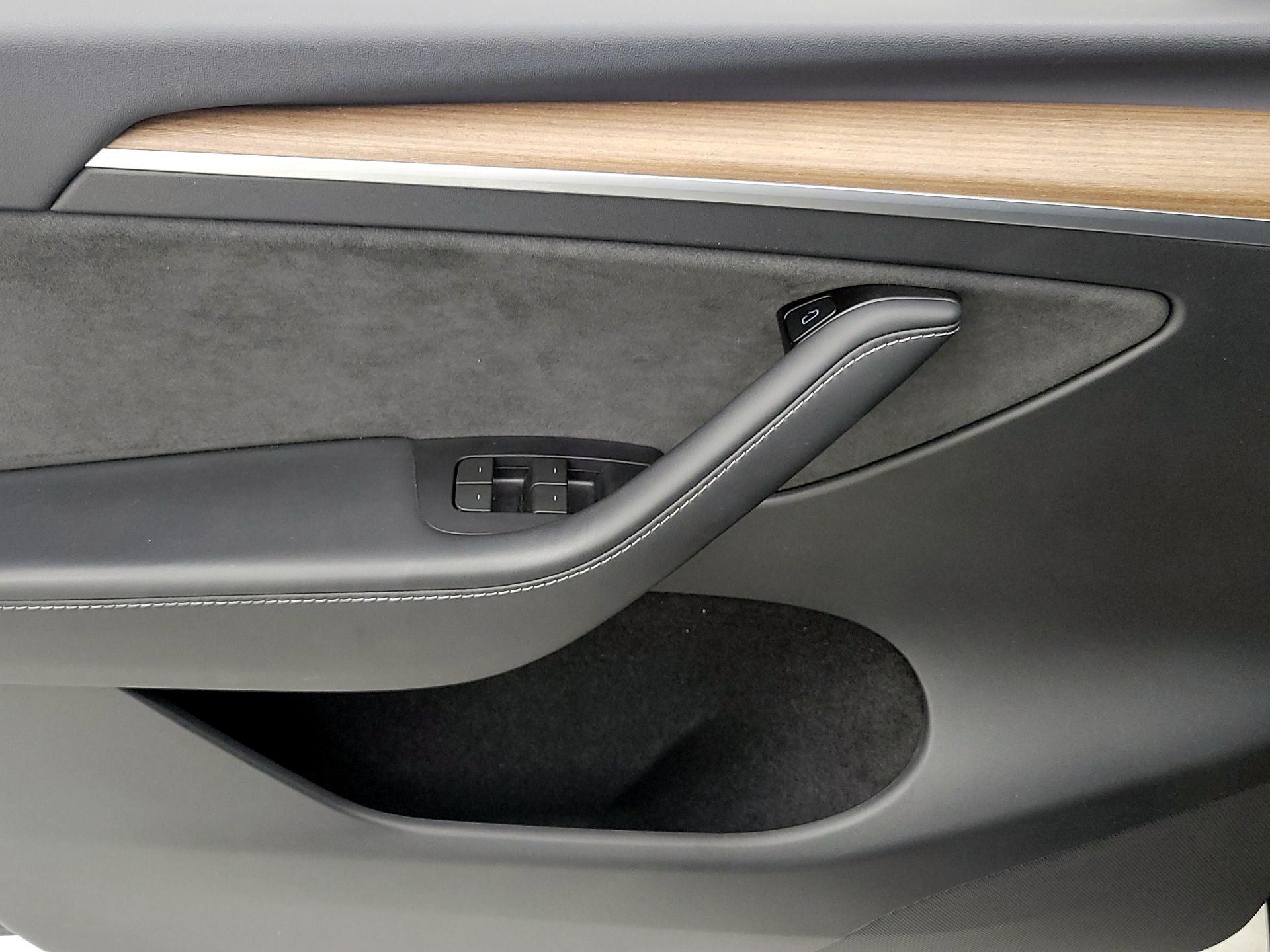 Thumbnail: 2024 Tesla Model Y - 12