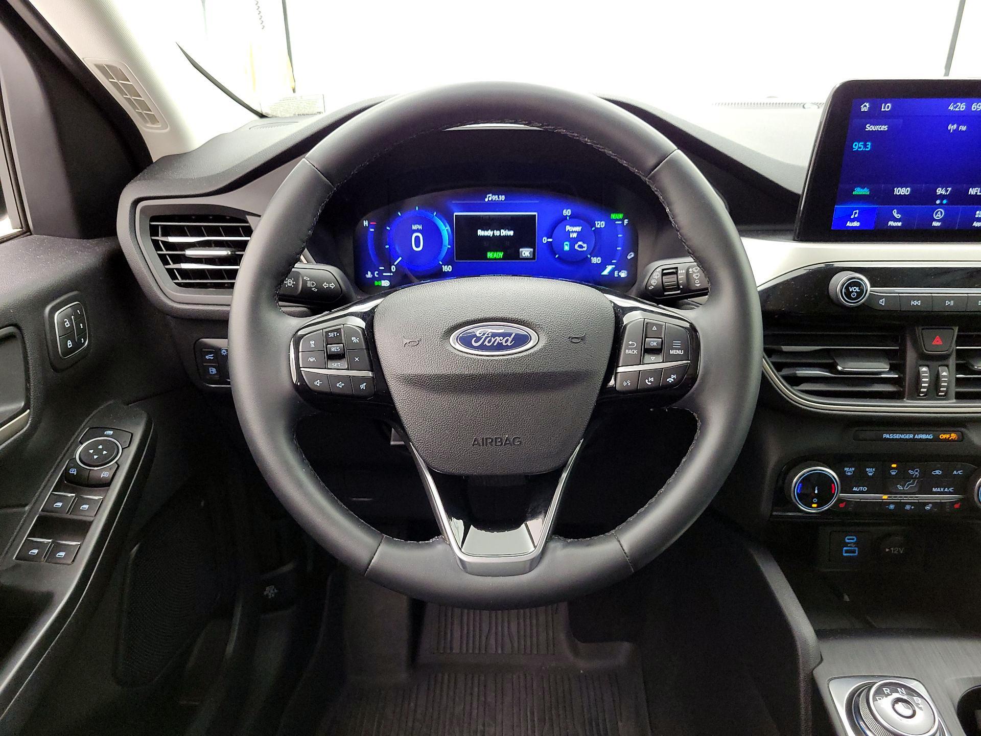 Thumbnail: 2022 Ford Escape - 10