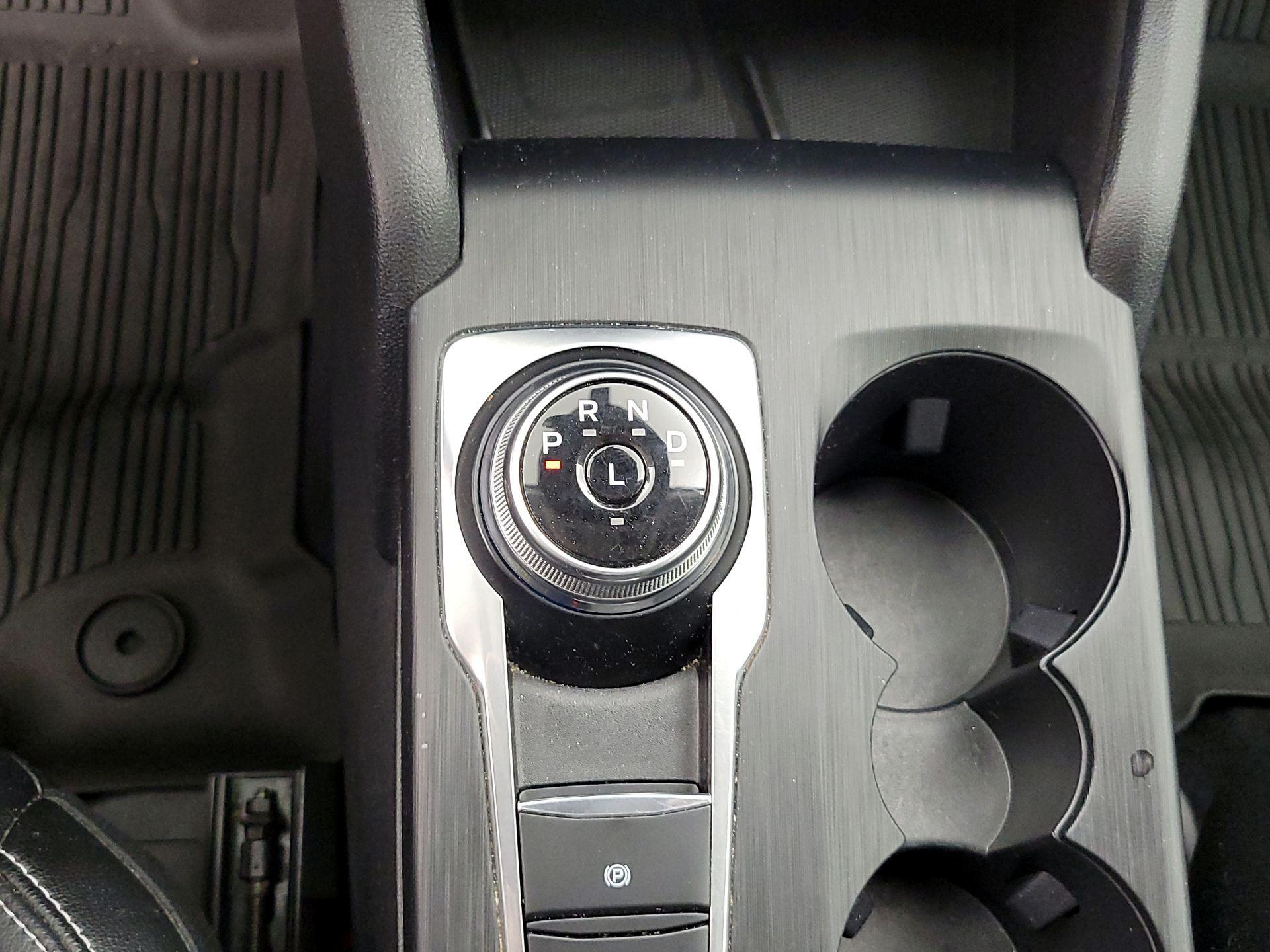 Thumbnail: 2022 Ford Escape - 17