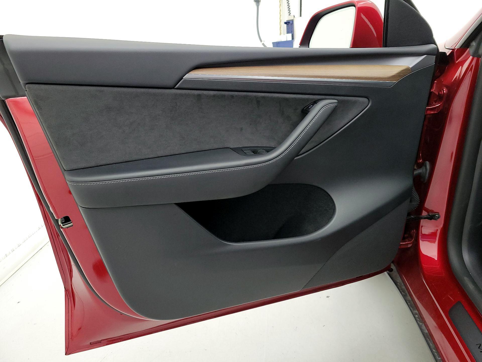 Thumbnail: 2024 Tesla Model Y - 12