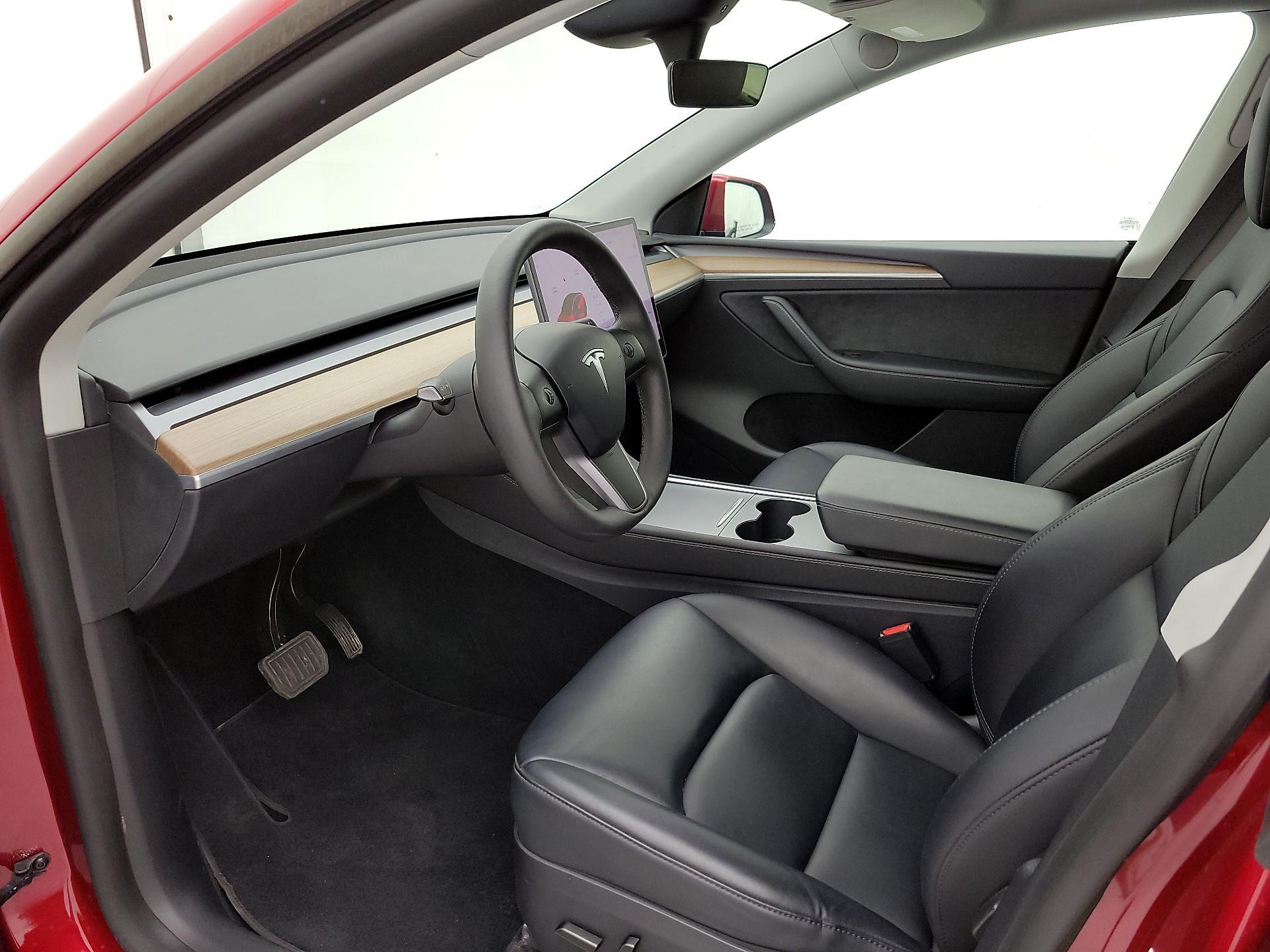 Thumbnail: 2025 Tesla Model Y - 11