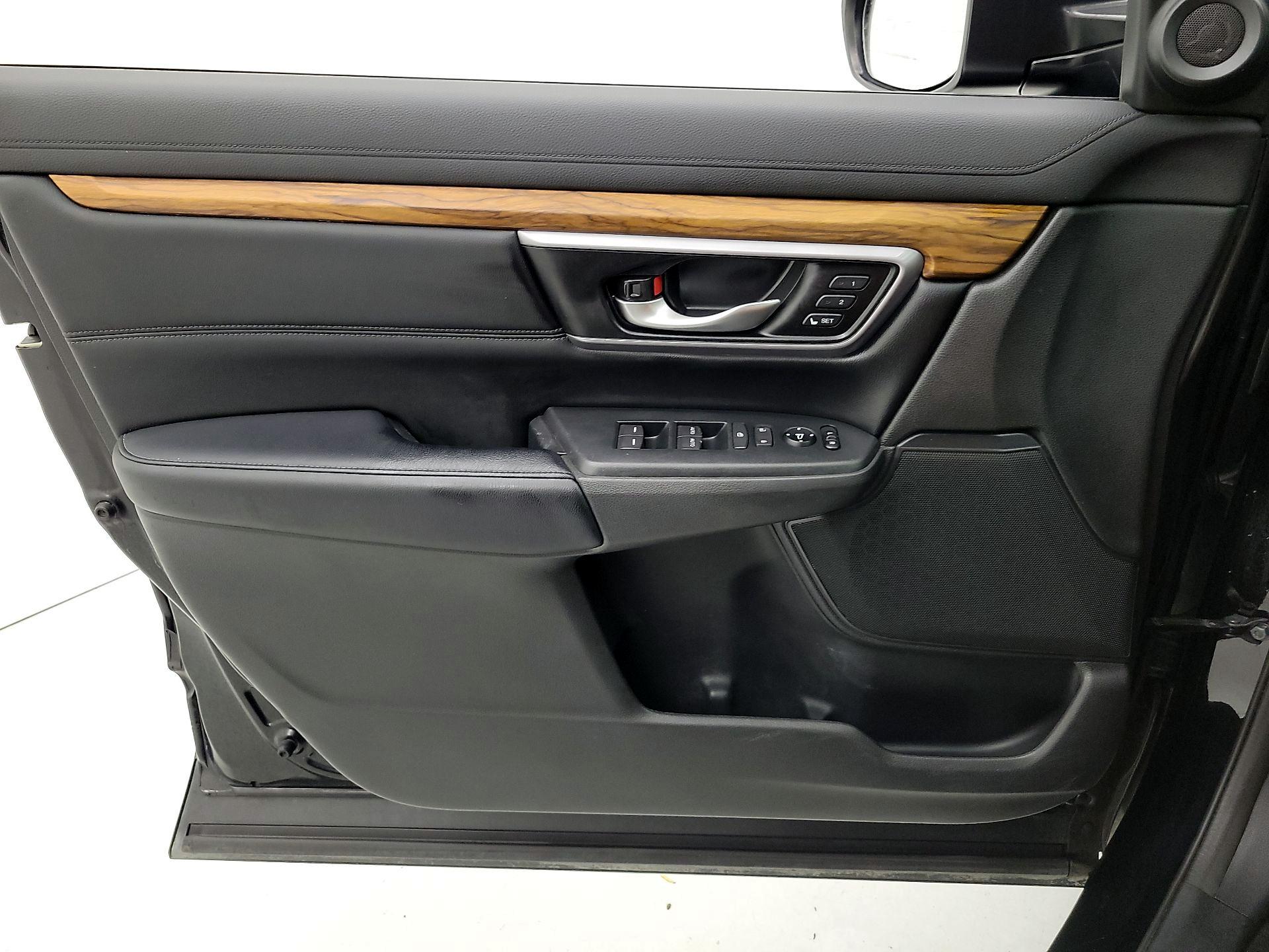 Thumbnail: 2017 Honda CR-V - 12