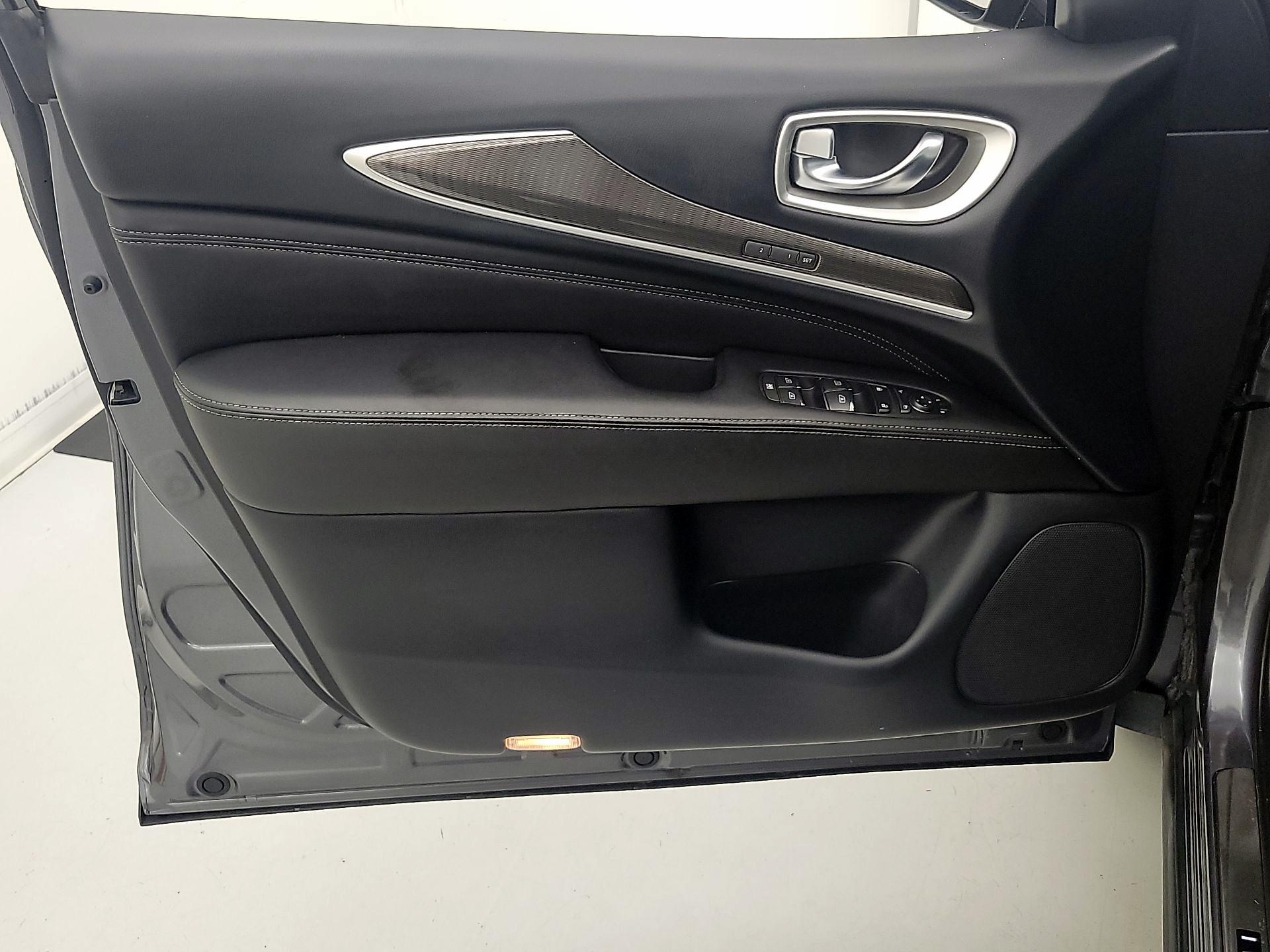 Thumbnail: 2018 INFINITI QX60 - 12