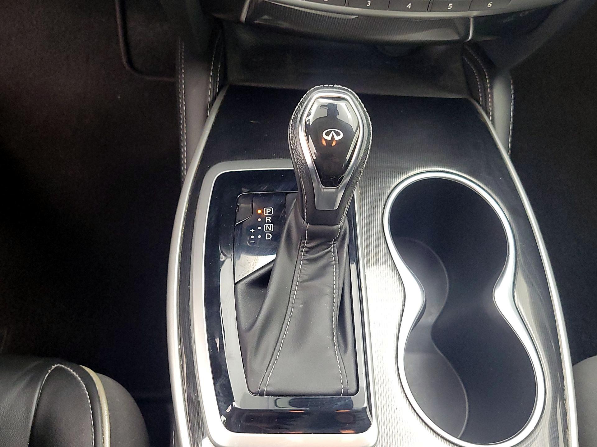 Thumbnail: 2018 INFINITI QX60 - 18