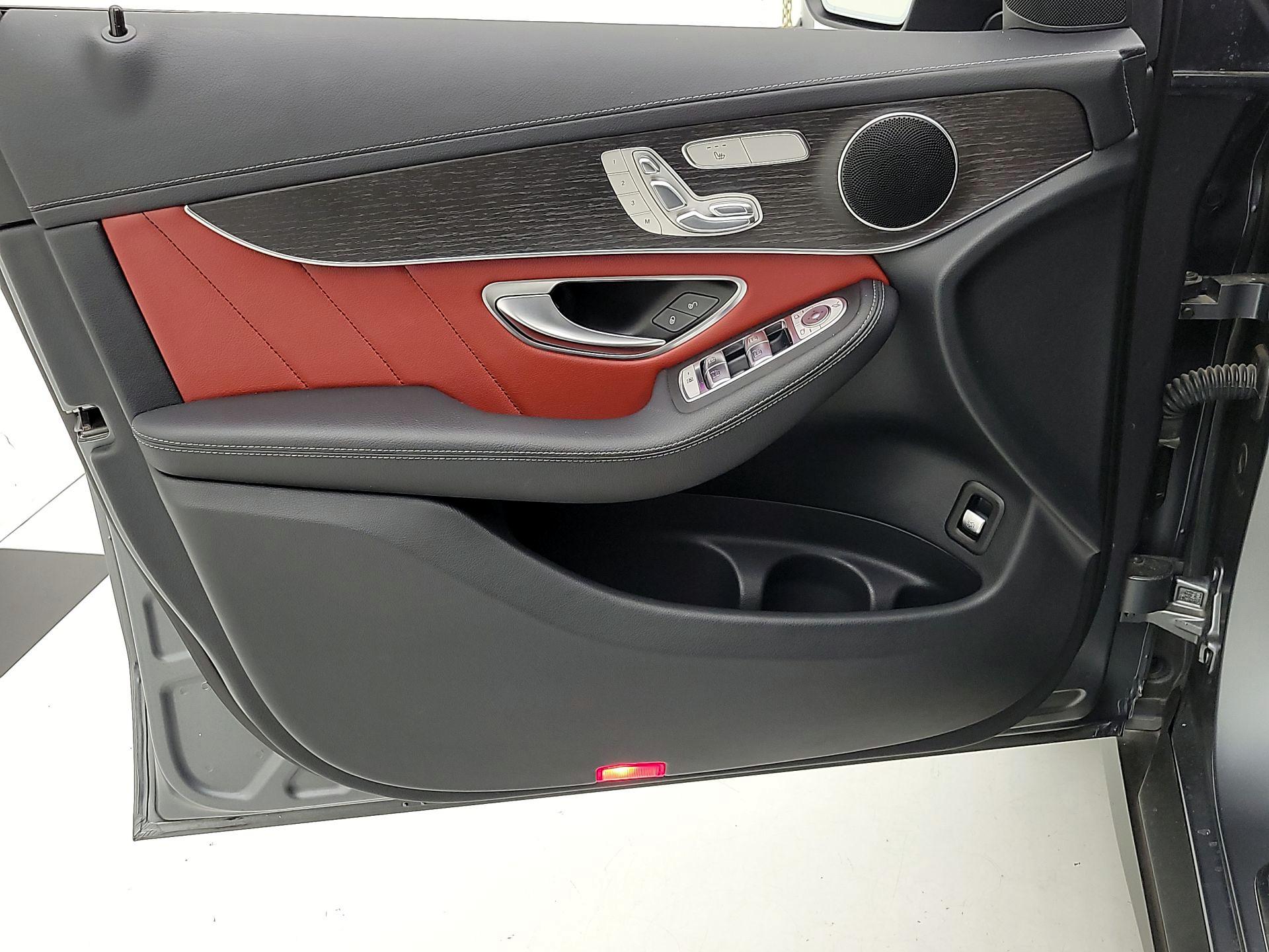 Thumbnail: 2022 Mercedes-Benz GLC - 12