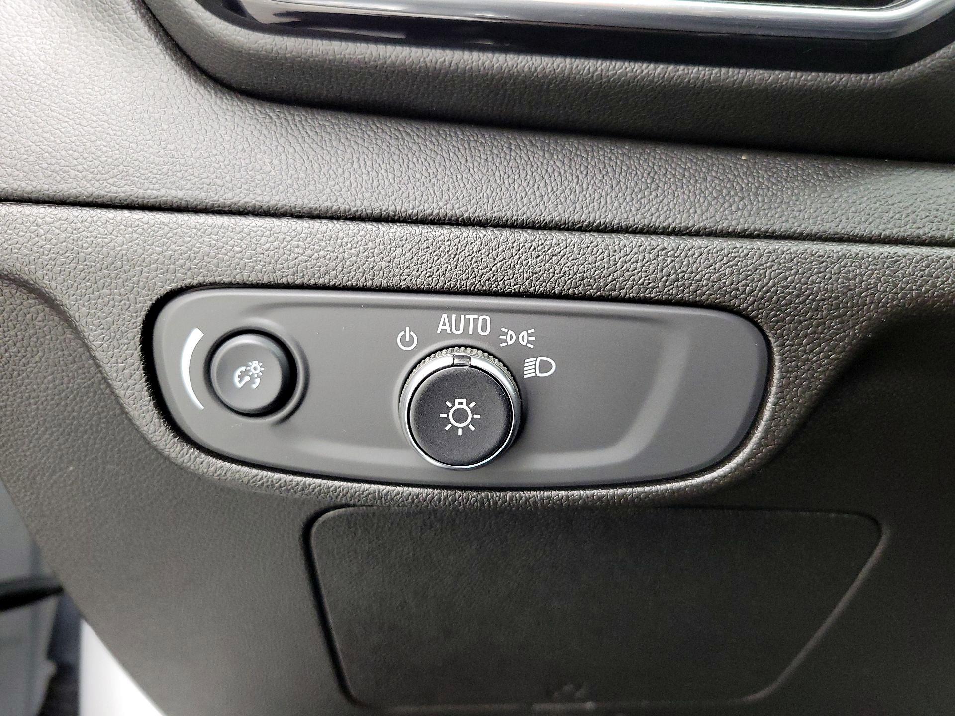 Thumbnail: 2022 Chevrolet Bolt EUV - 13