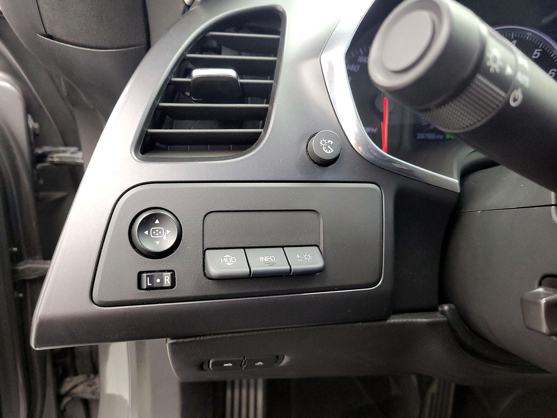 Thumbnail: 2015 Chevrolet Corvette - 13