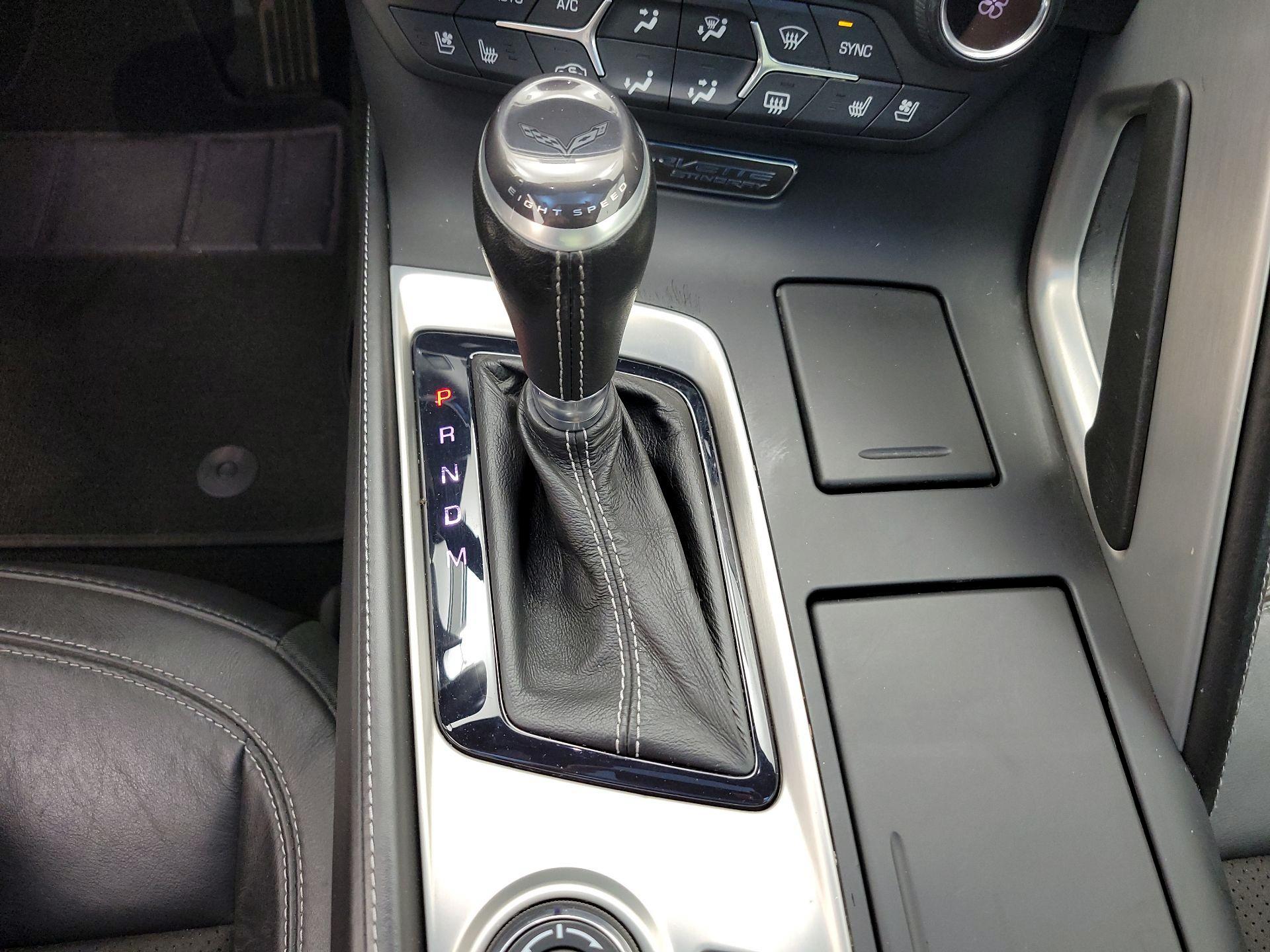 Thumbnail: 2015 Chevrolet Corvette - 18