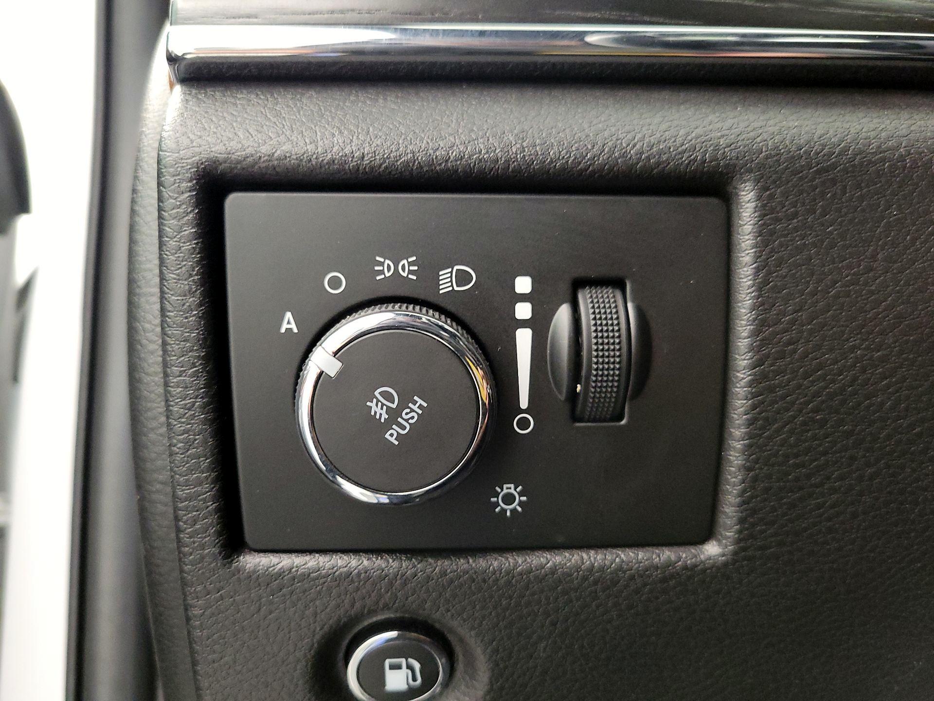 Thumbnail: 2020 Jeep Grand Cherokee - 13