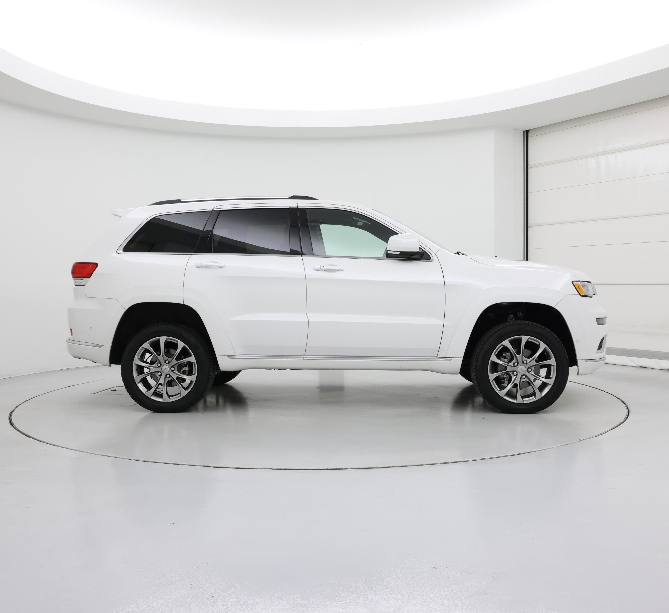 Thumbnail: 2020 Jeep Grand Cherokee - 7