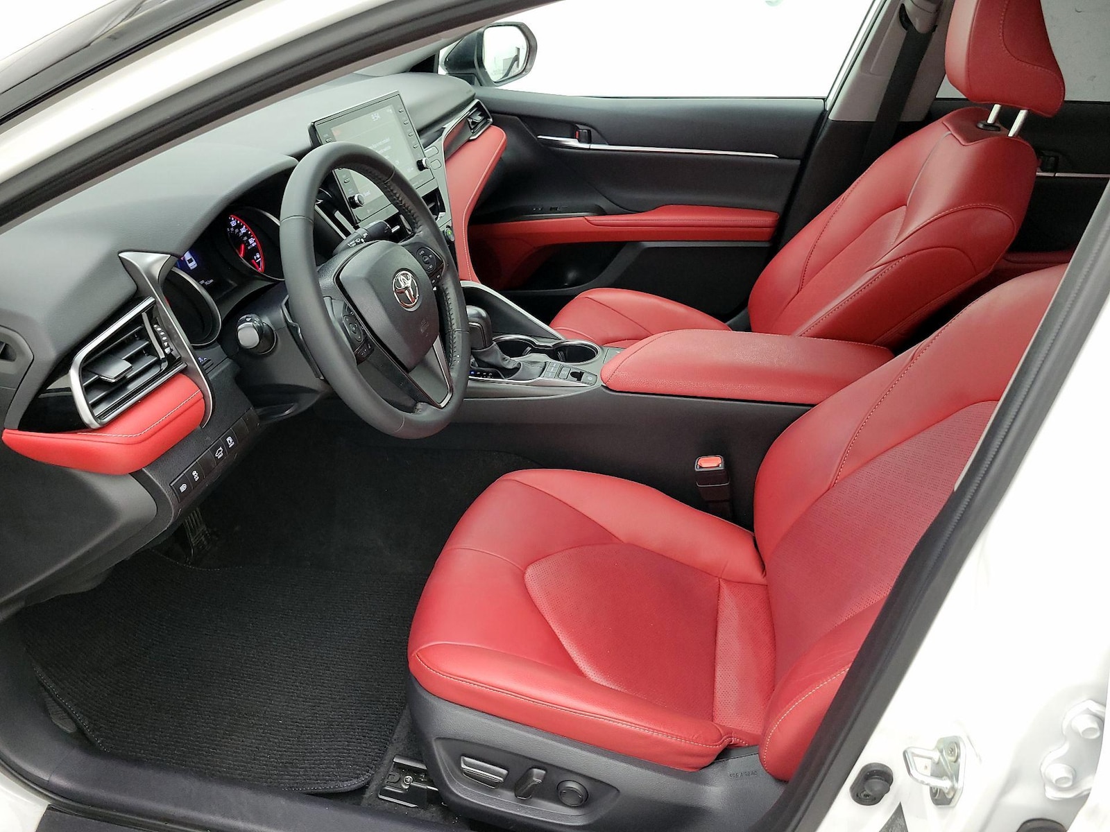 2023 Toyota Camry XSE - Photo 12