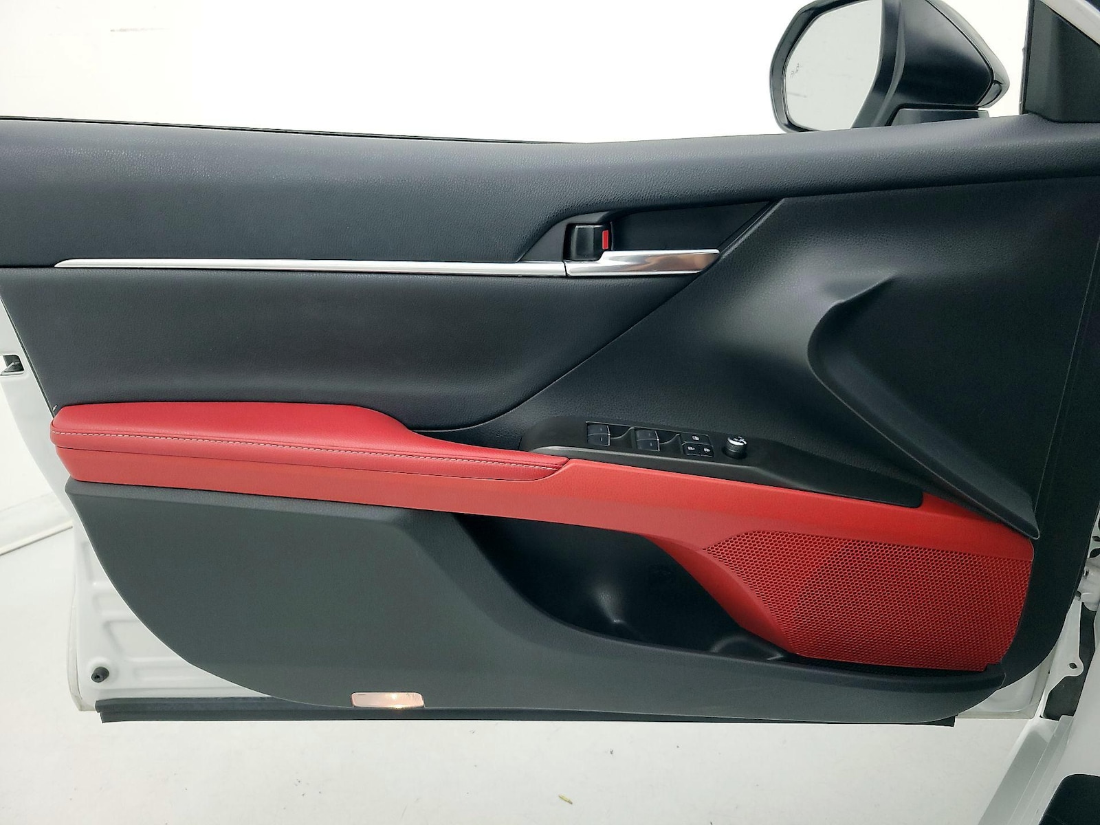 2023 Toyota Camry XSE - Photo 13