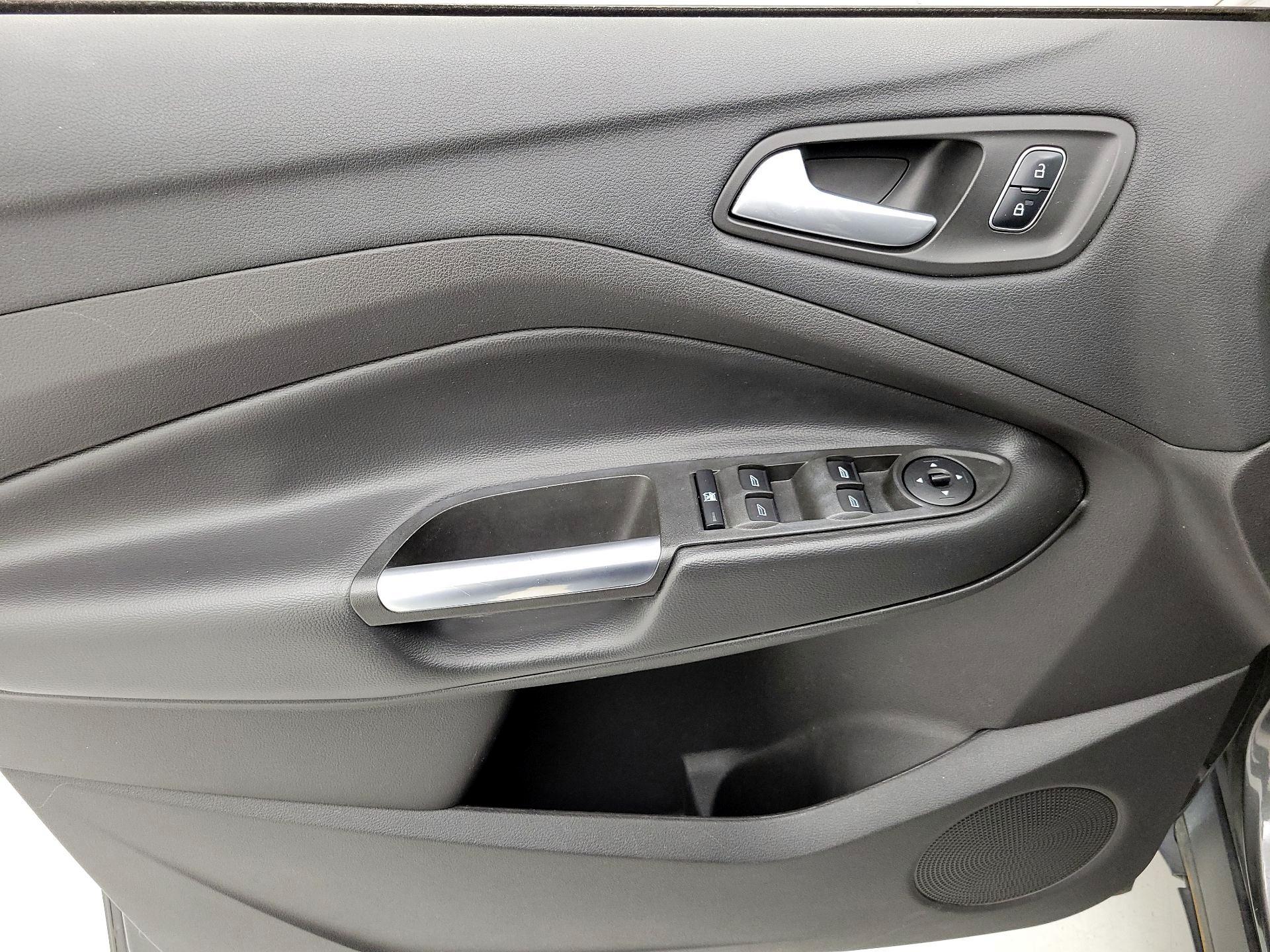 Thumbnail: 2017 Ford Escape - 12