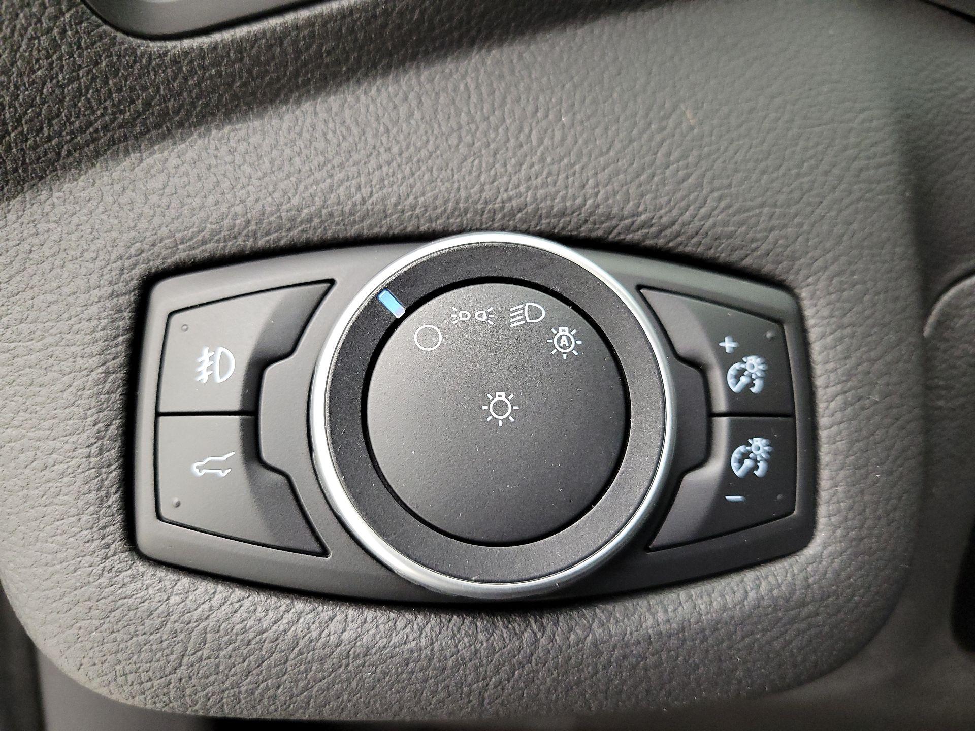 Thumbnail: 2017 Ford Escape - 13