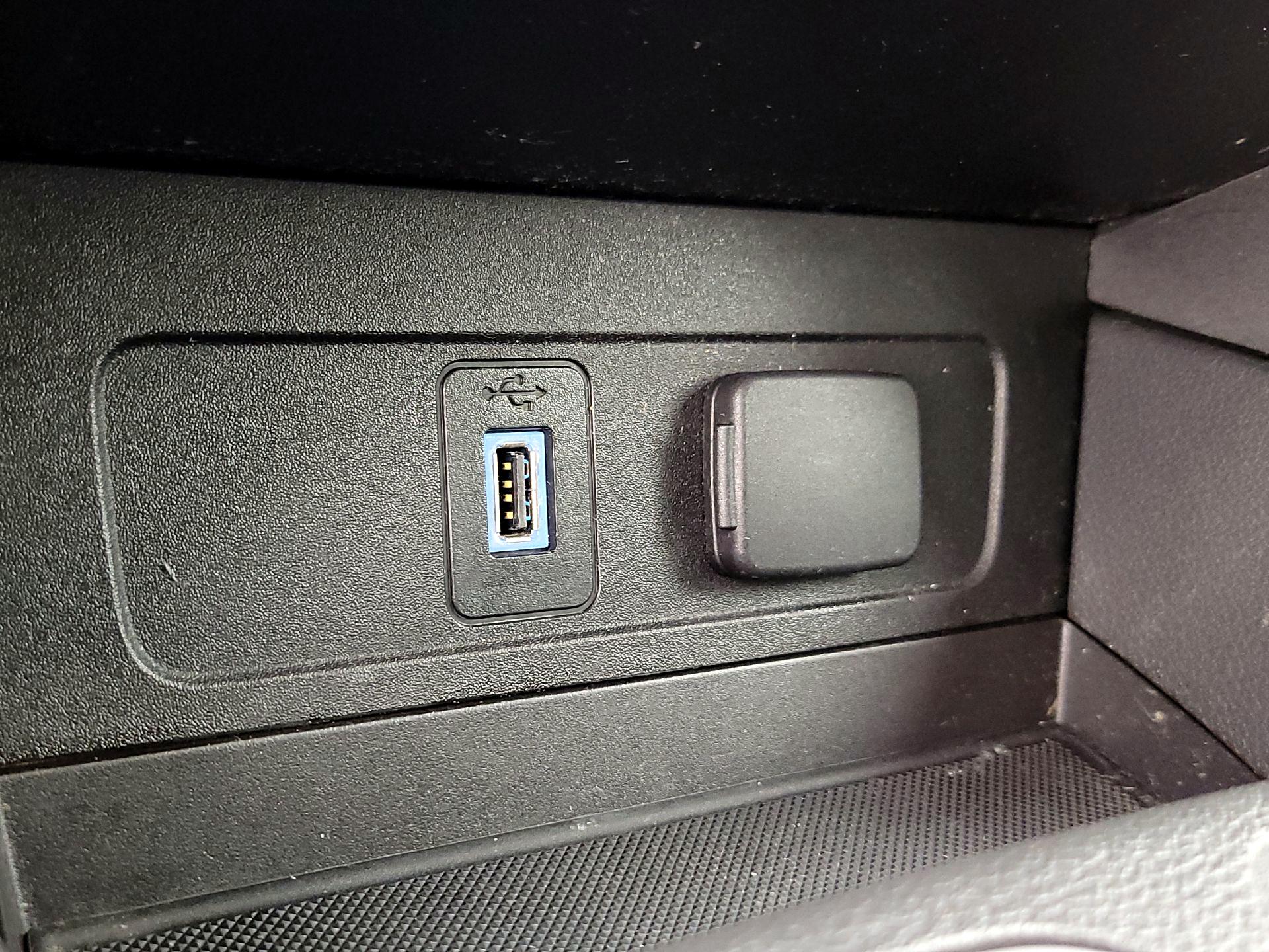 Thumbnail: 2017 Ford Escape - 18