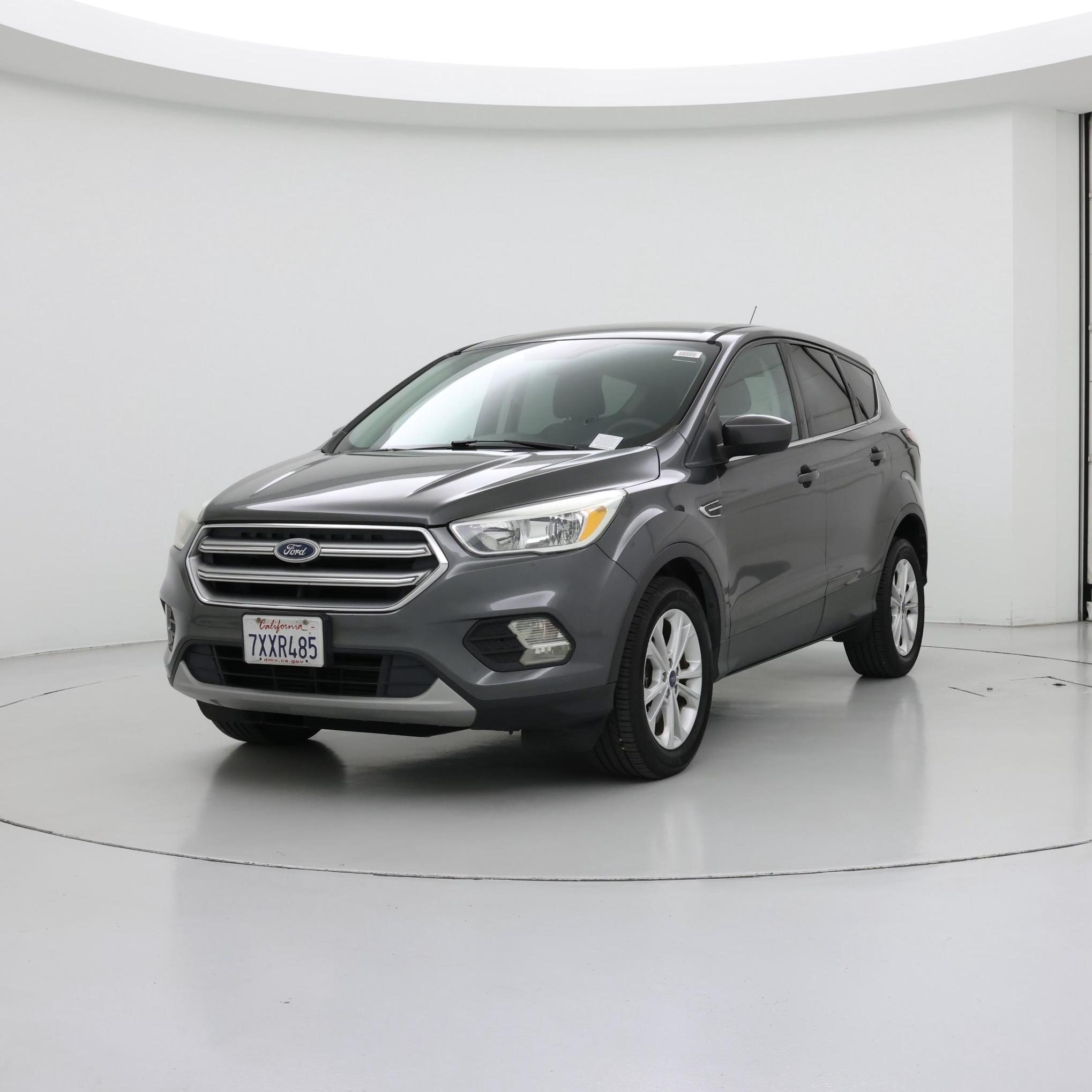 Thumbnail: 2017 Ford Escape - 4