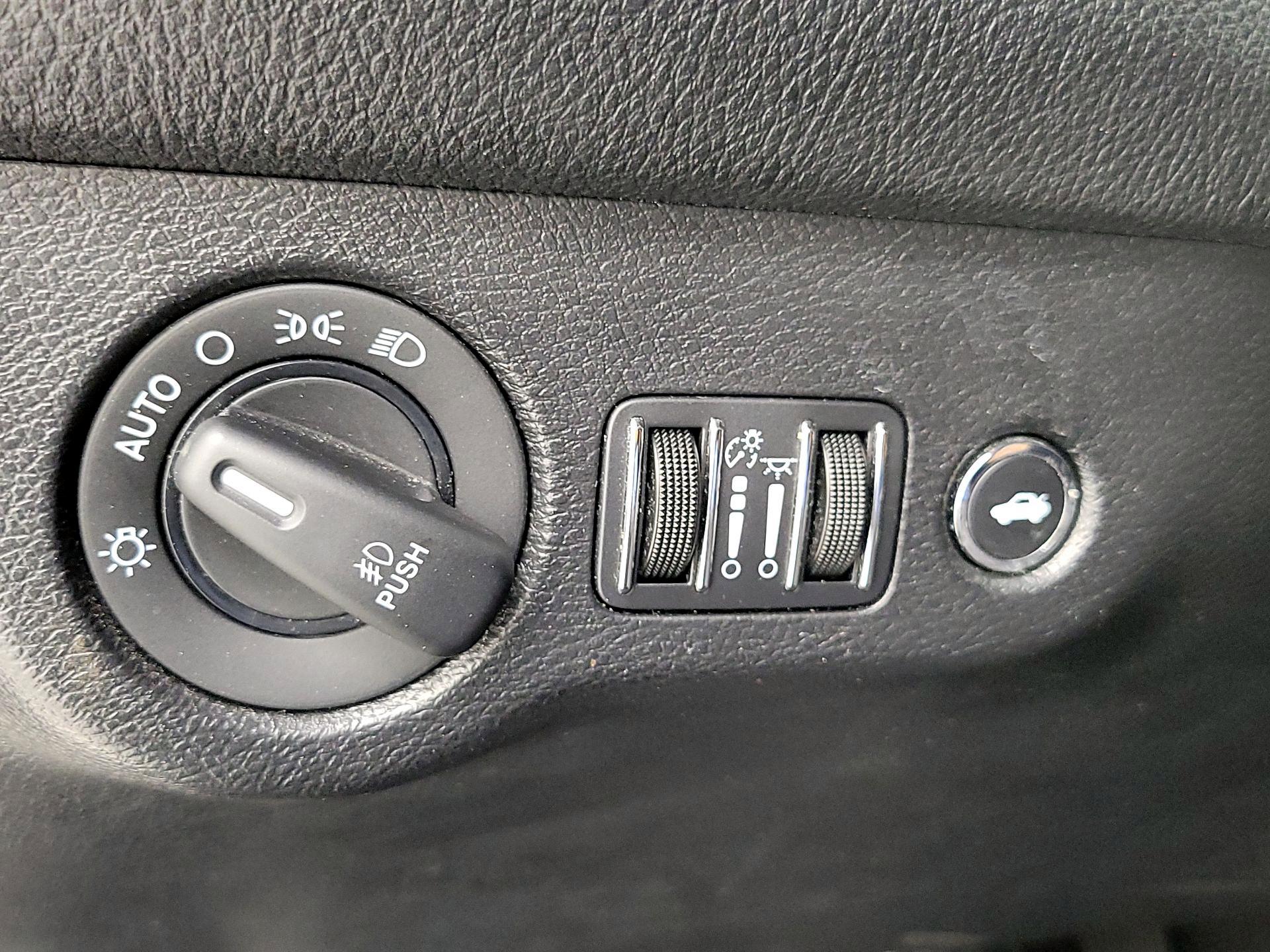 Thumbnail: 2021 Dodge Challenger - 13