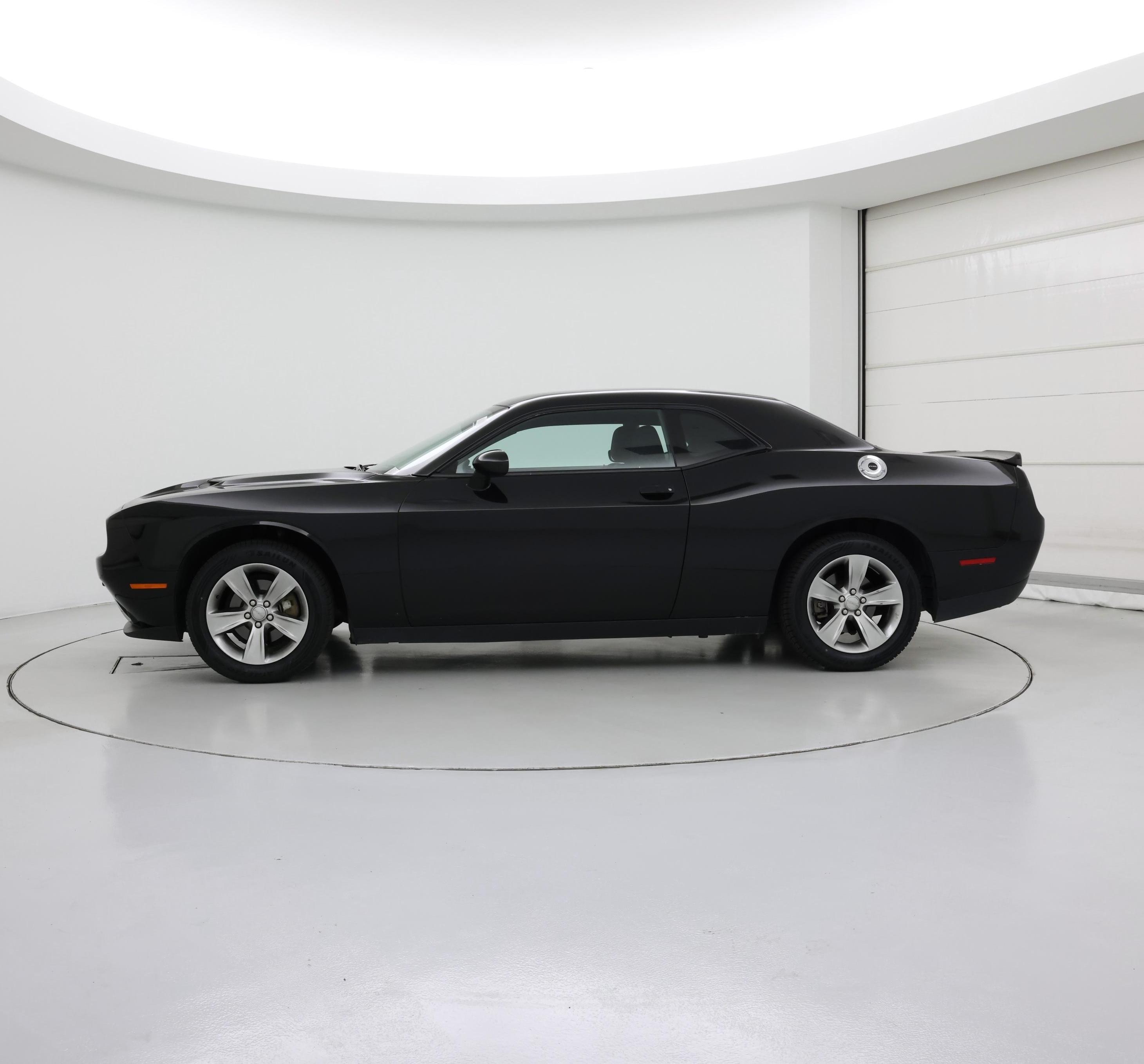 Thumbnail: 2021 Dodge Challenger - 3