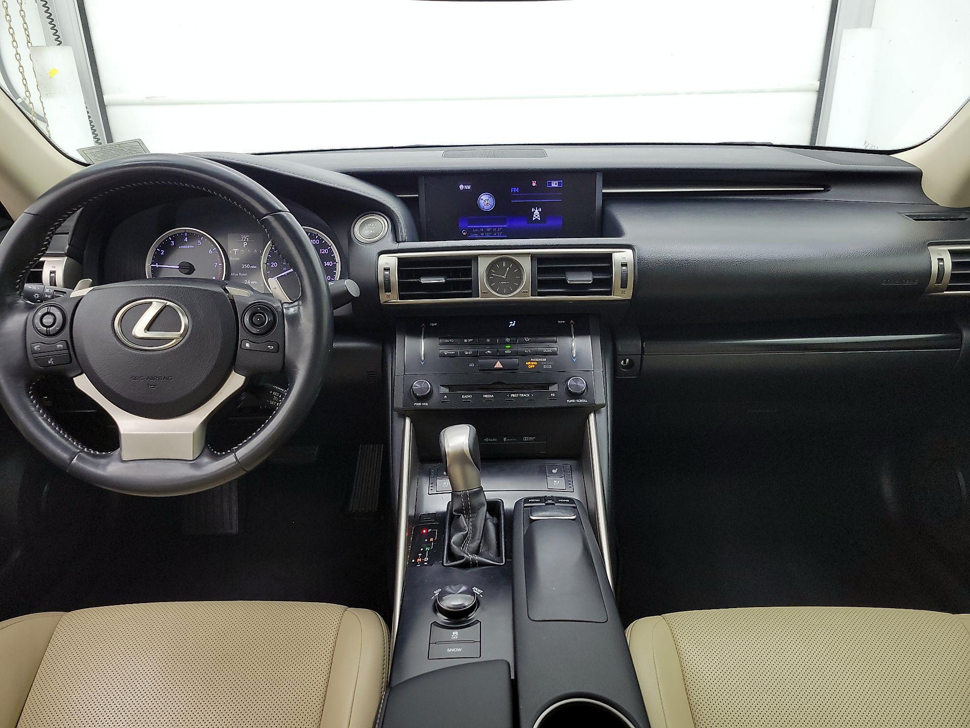 Thumbnail: 2014 Lexus IS - 9