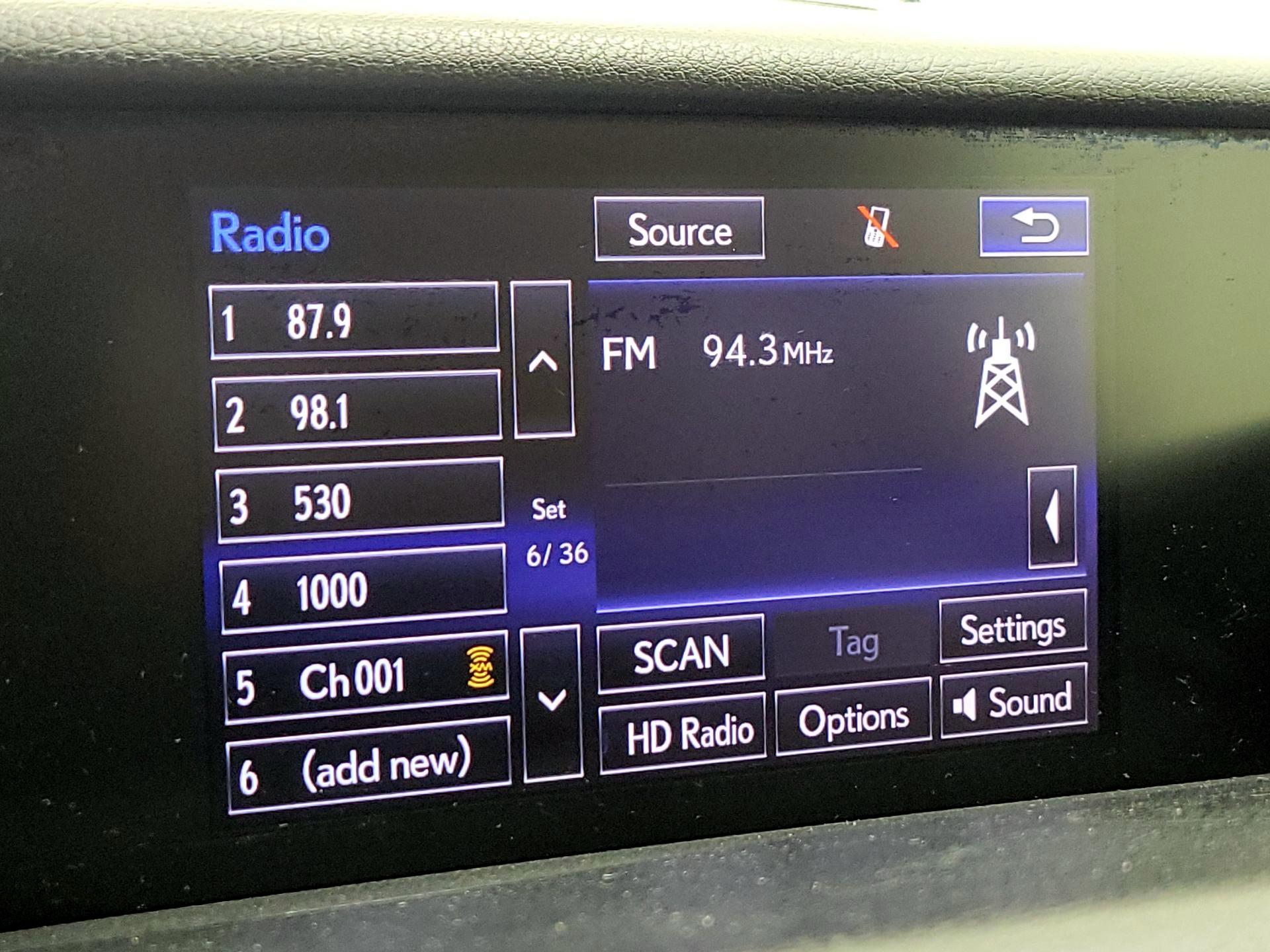 Thumbnail: 2014 Lexus IS - 15